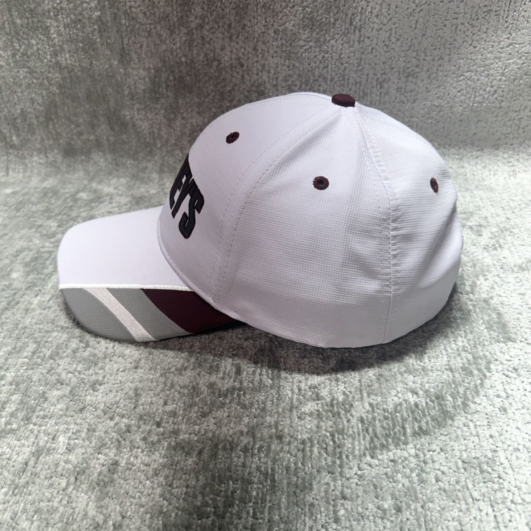 Vintage Hersheys Adjustable Hat OSFM White Baseball Cap Men One Size Solid Adjustable Classic Vintage: No (Ensure concise) Size ONE SIZE - 2 Thumbnail