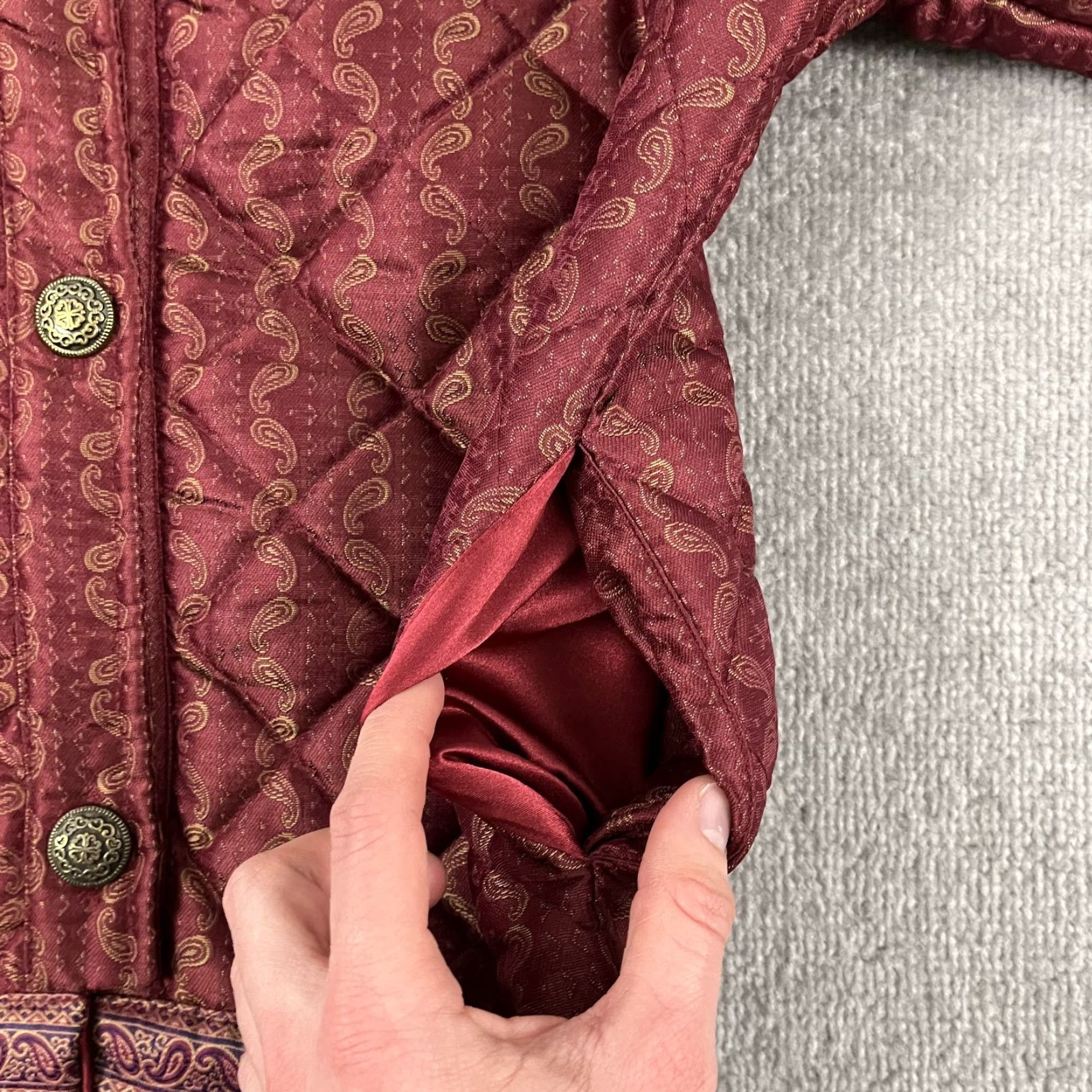 Victoria's Secret VINTAGE VICTORIA'S SECRET Jacket Womens Small Red Paisley Quilted Puffer Coat NEW Size S / US 4 / IT 40 - 7 Thumbnail