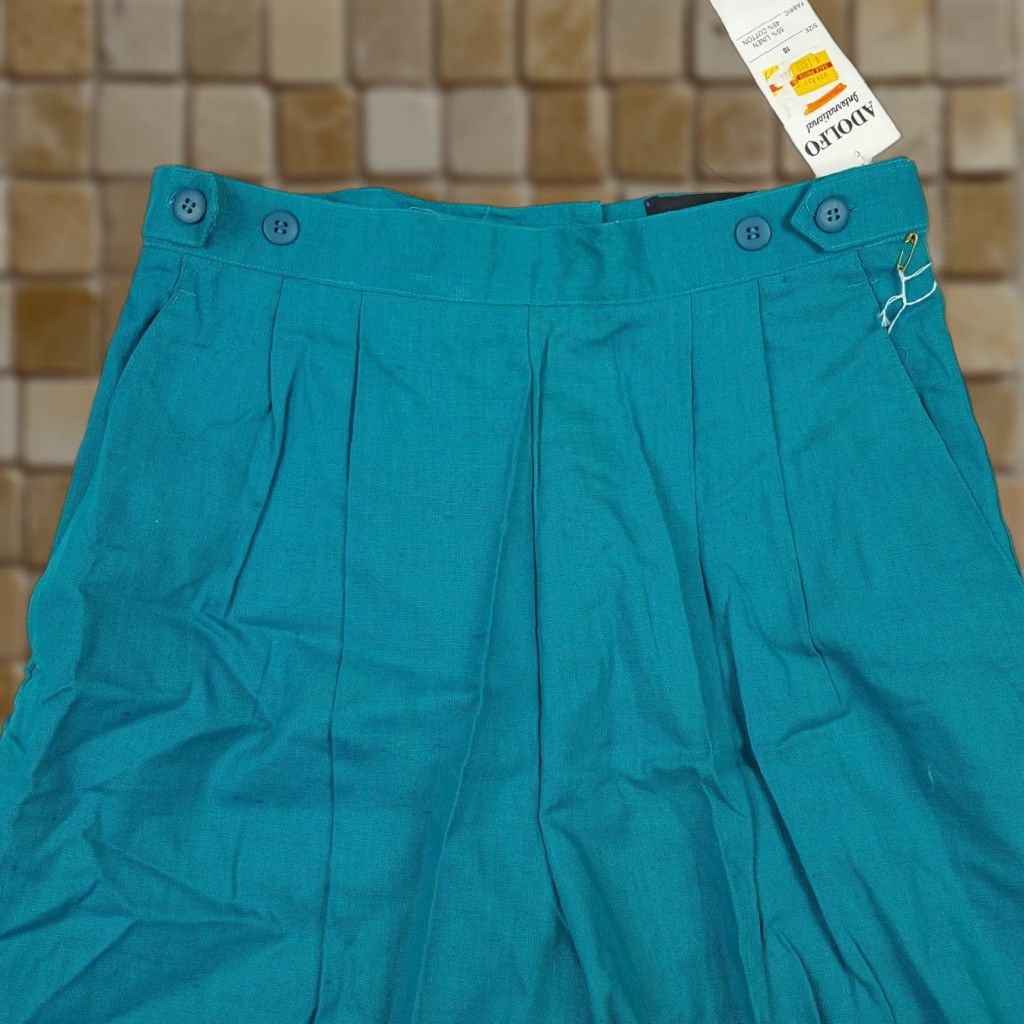 Vintage VTG Adolfo Golf Teal Pleated Women's Size 10 Retro Chino Tennis Outdoor Shorts Size 29" - 1 Thumbnail
