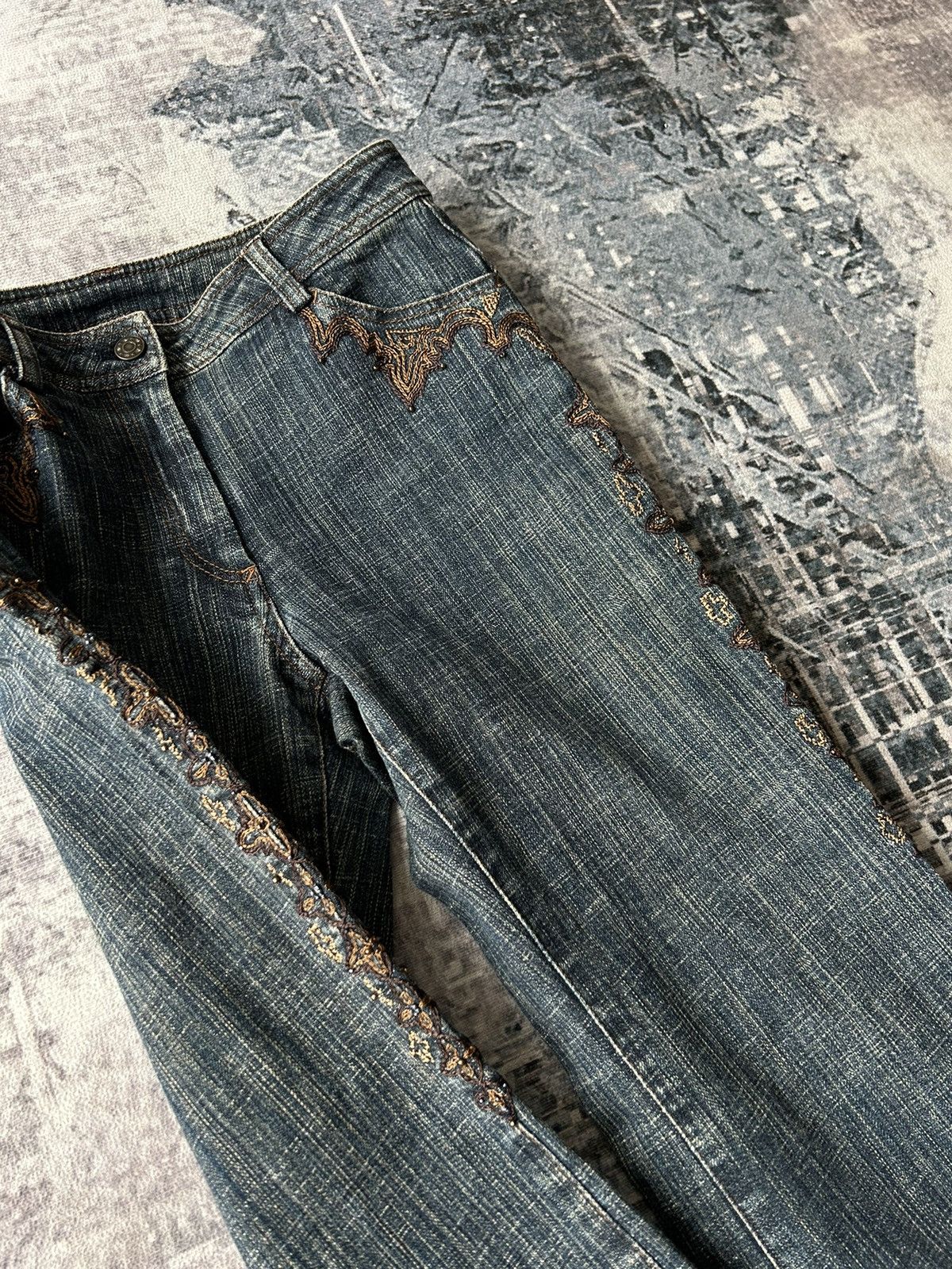 If Six Was Nine Flower Embroidery Flared Jeans Size US 28 / EU 44 - 3 Thumbnail