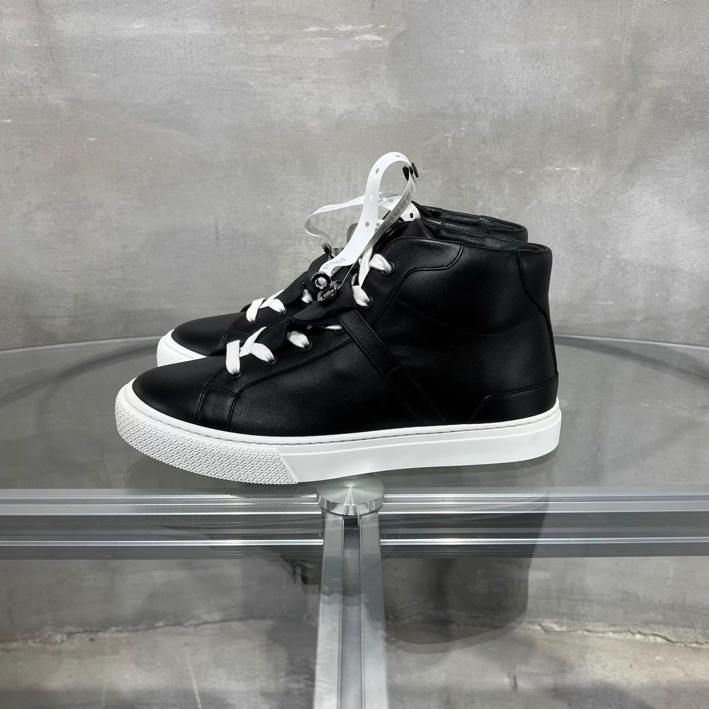 Hermes Hermes Black Kelly Buckle Sneakers New EU39 Size US 8 / IT 38 - 3 Thumbnail