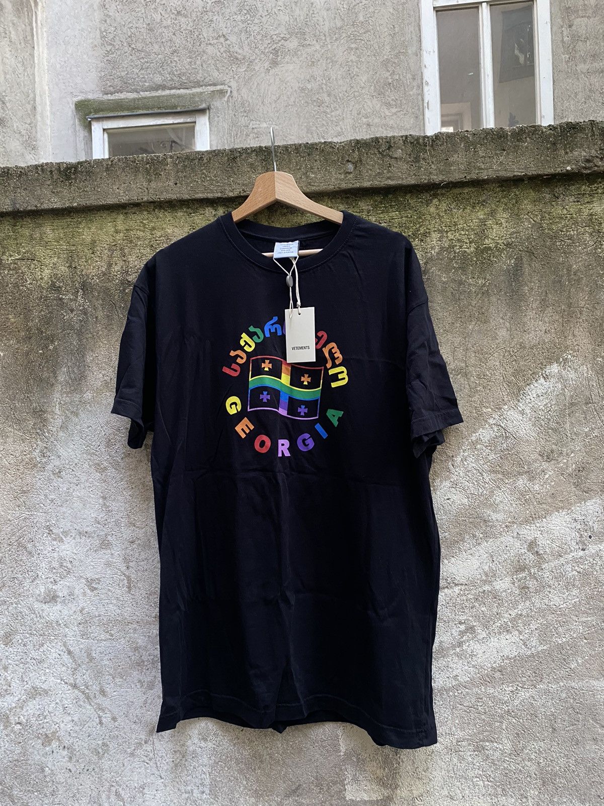 New Vetements Georgia T-Shirt
