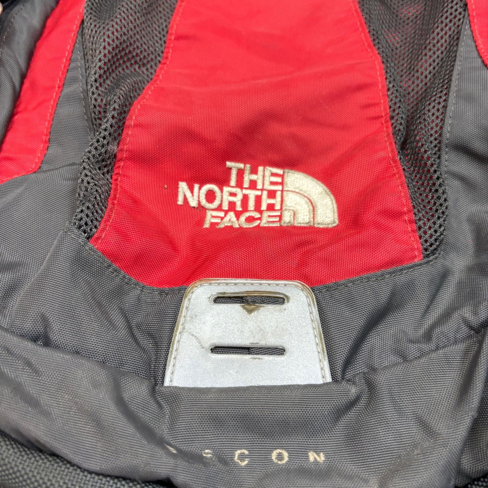The North Face Rare The North Face TNF Recon Daypack Backpack Hiking Gorp Size ONE SIZE - 14 Thumbnail