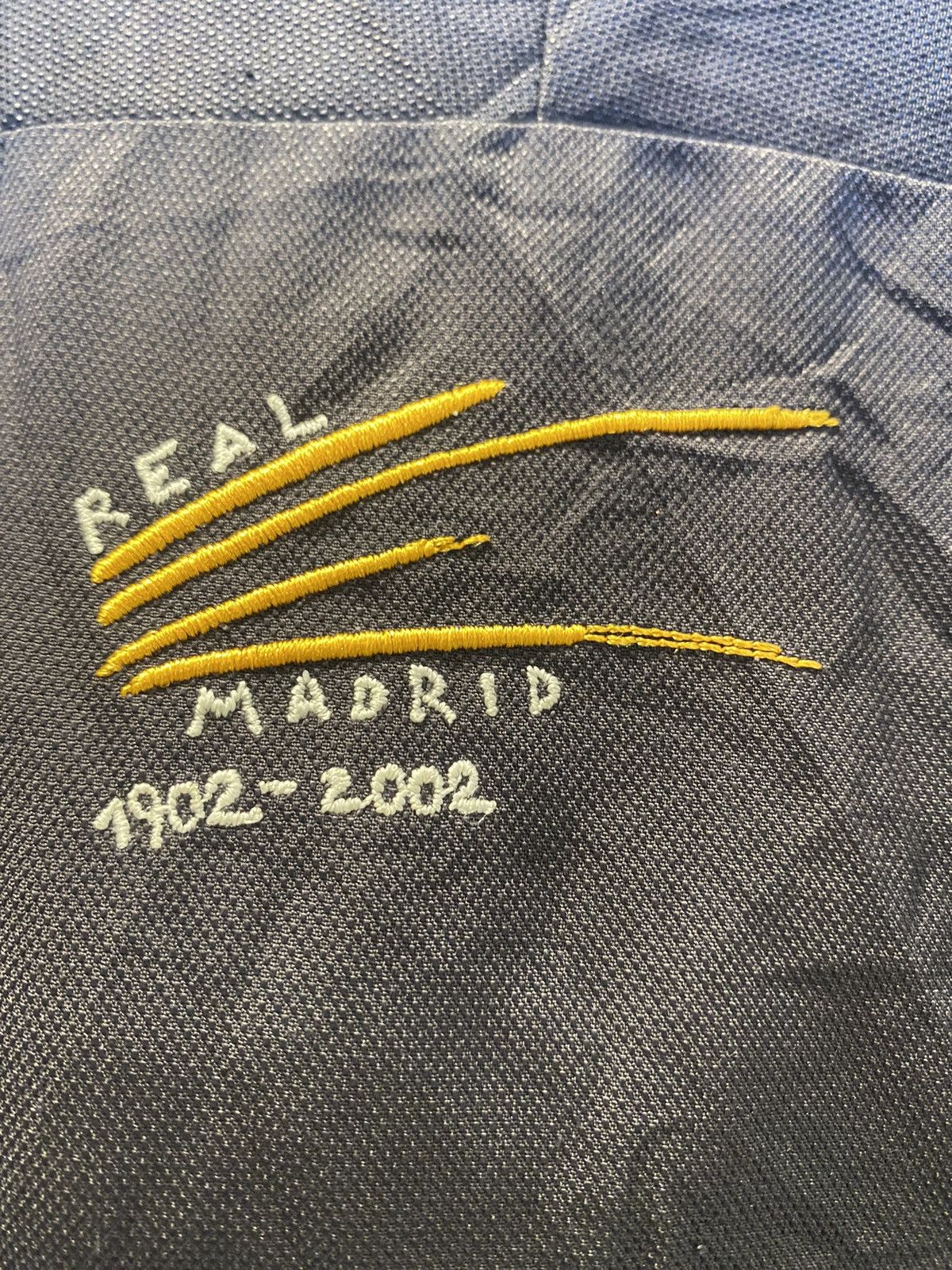 Adidas × Vintage Vintage Y2K Real Madrid Track Suit Size US L / EU 52-54 / 3 - 19 Thumbnail