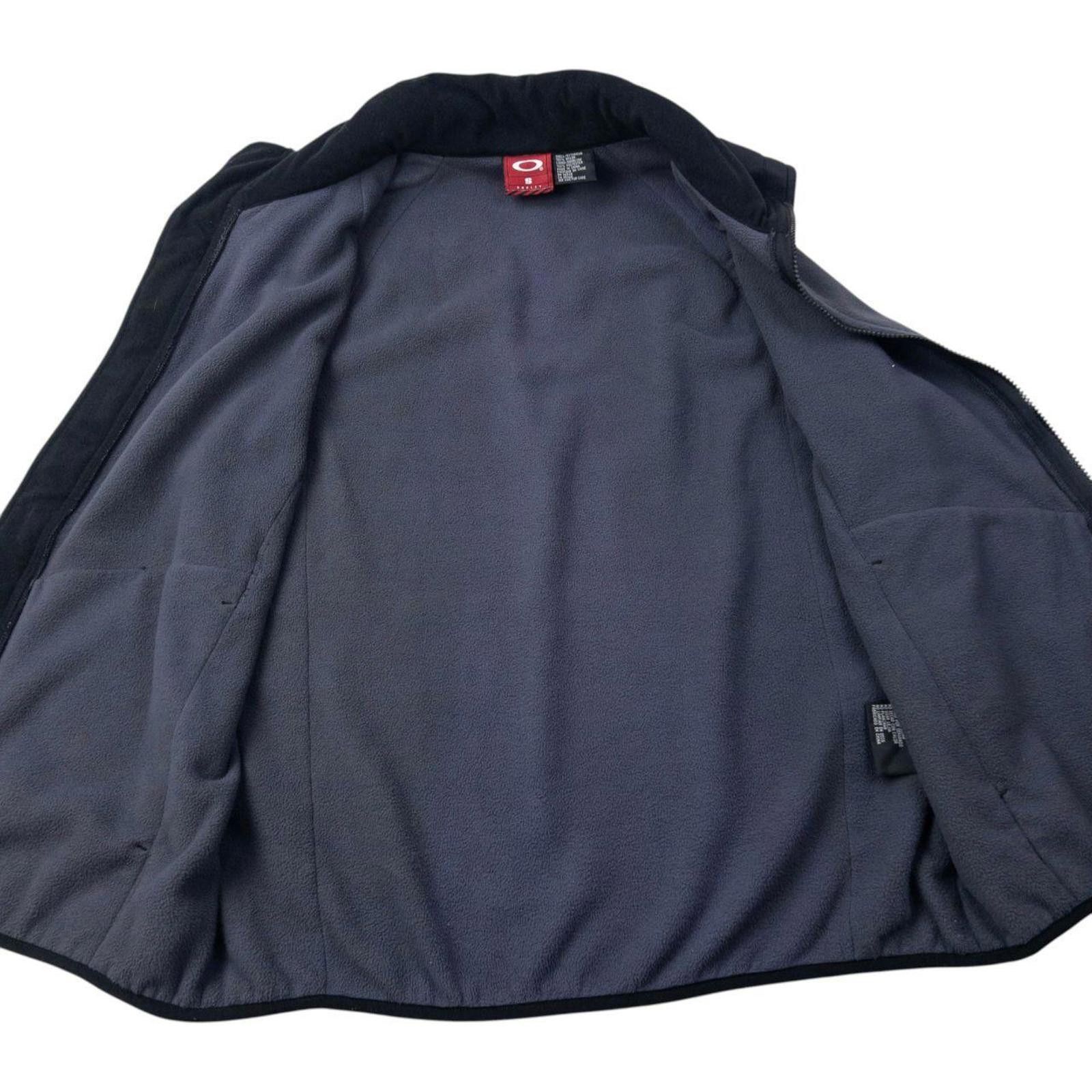 Oakley Vintage 2000s Oakley Zip Up Fleece Gilet Size M Size US M / EU 48-50 / 2 - 4 Thumbnail