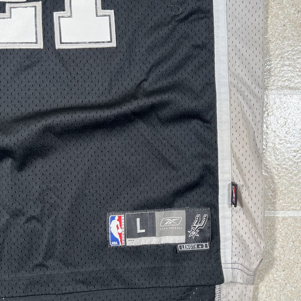 Reebok Vintage Reebok San Antonio Spurs Tim Duncan Jersey Black NBA Size US L / EU 52-54 / 3 - 7 Thumbnail