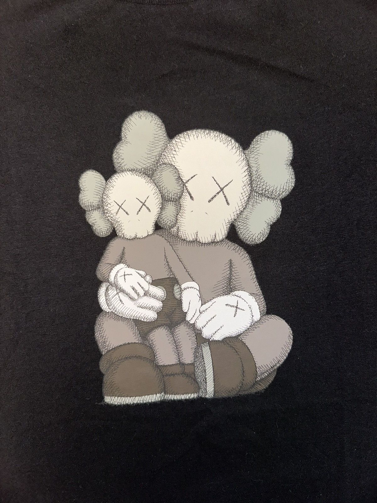 Kaws (Kids Size Small) KAWS x Uniqlo UT Short Sleeve Graphic Tee Size US XXS / EU 40 - 2 Thumbnail
