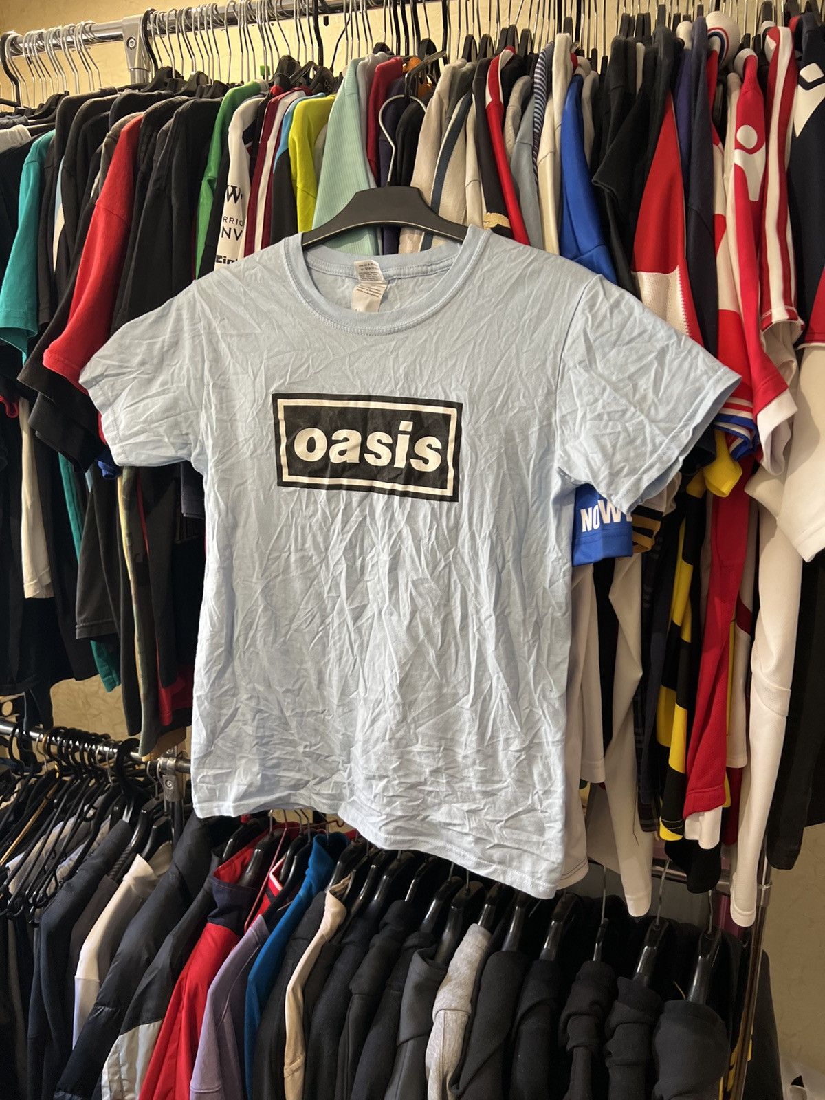 Band Tees VINTAGE OASIS DEFINITELY MAYBE BLUE AOP BOX LOGO T SHIRT Size US S / EU 44-46 / 1 - 2 Thumbnail