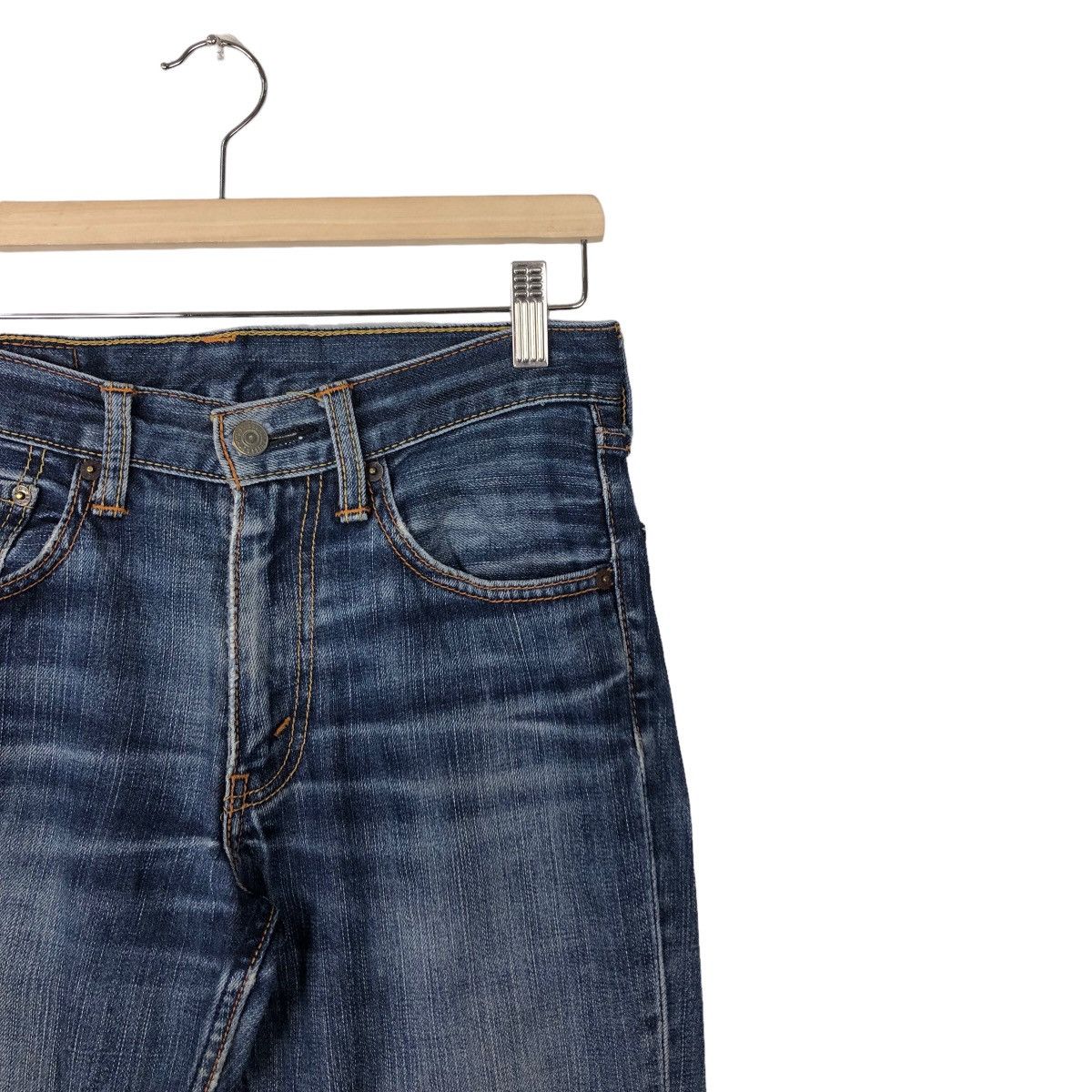 Levi's VINTAGE LEVI’S LOT 707 DISTRESSED DENIM JEANS LEATHER PAD Size US 26 / EU 42 - 4 Thumbnail