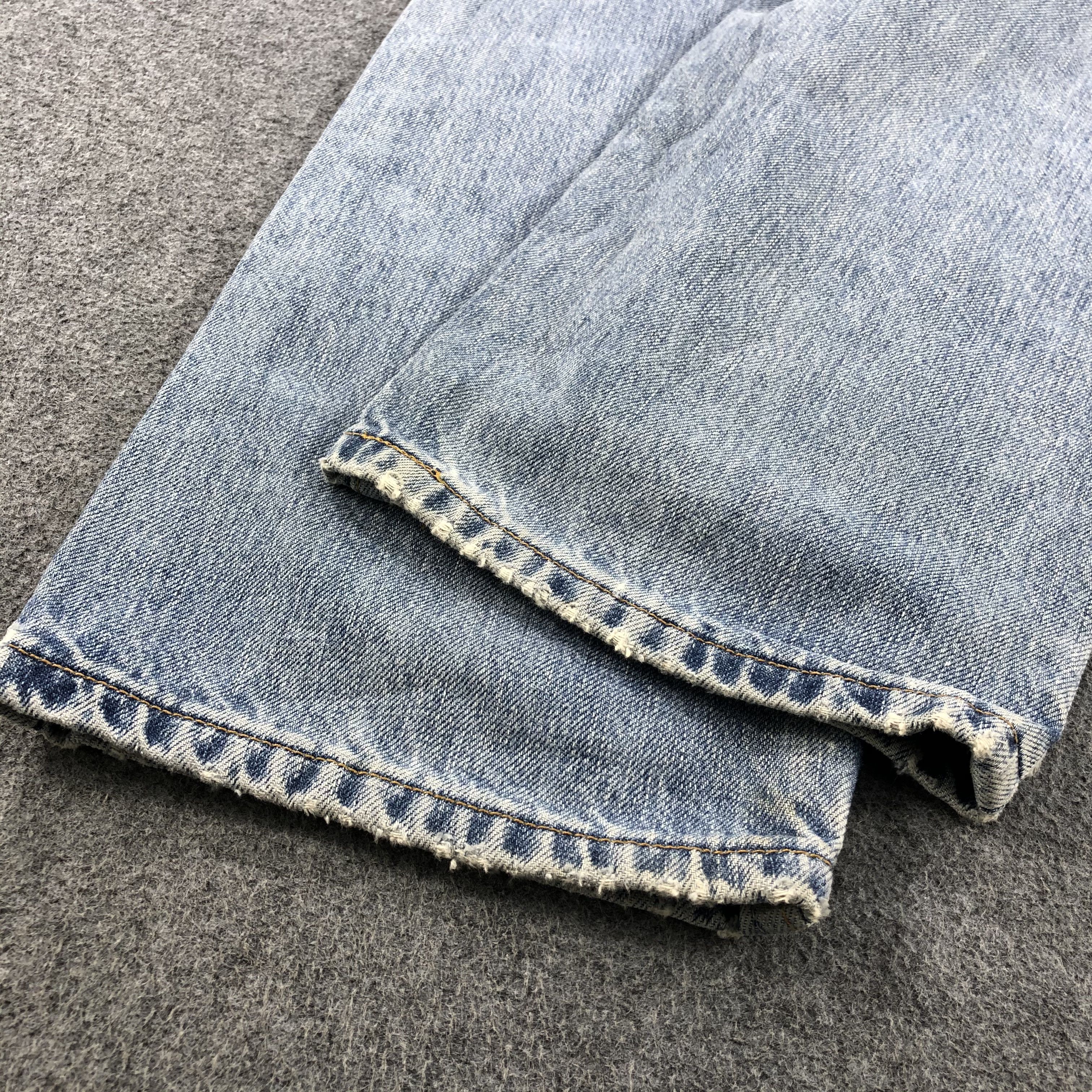 Levi's × Vintage Vintage Light Wash Levis 505 Jeans-JM1763 Size US 32 / EU 48 - 5 Thumbnail