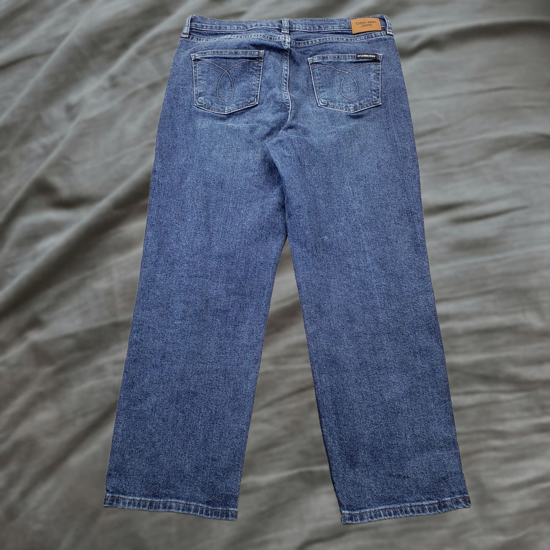 Calvin Klein Calvin Klein Jeans Womens Blue Denim Straight Fit Medium Wash 32x26 5-Pocket Zip Button Inseam 26" Waist 33" Regular Size 24" / US 00 / IT 34 - 1 Thumbnail