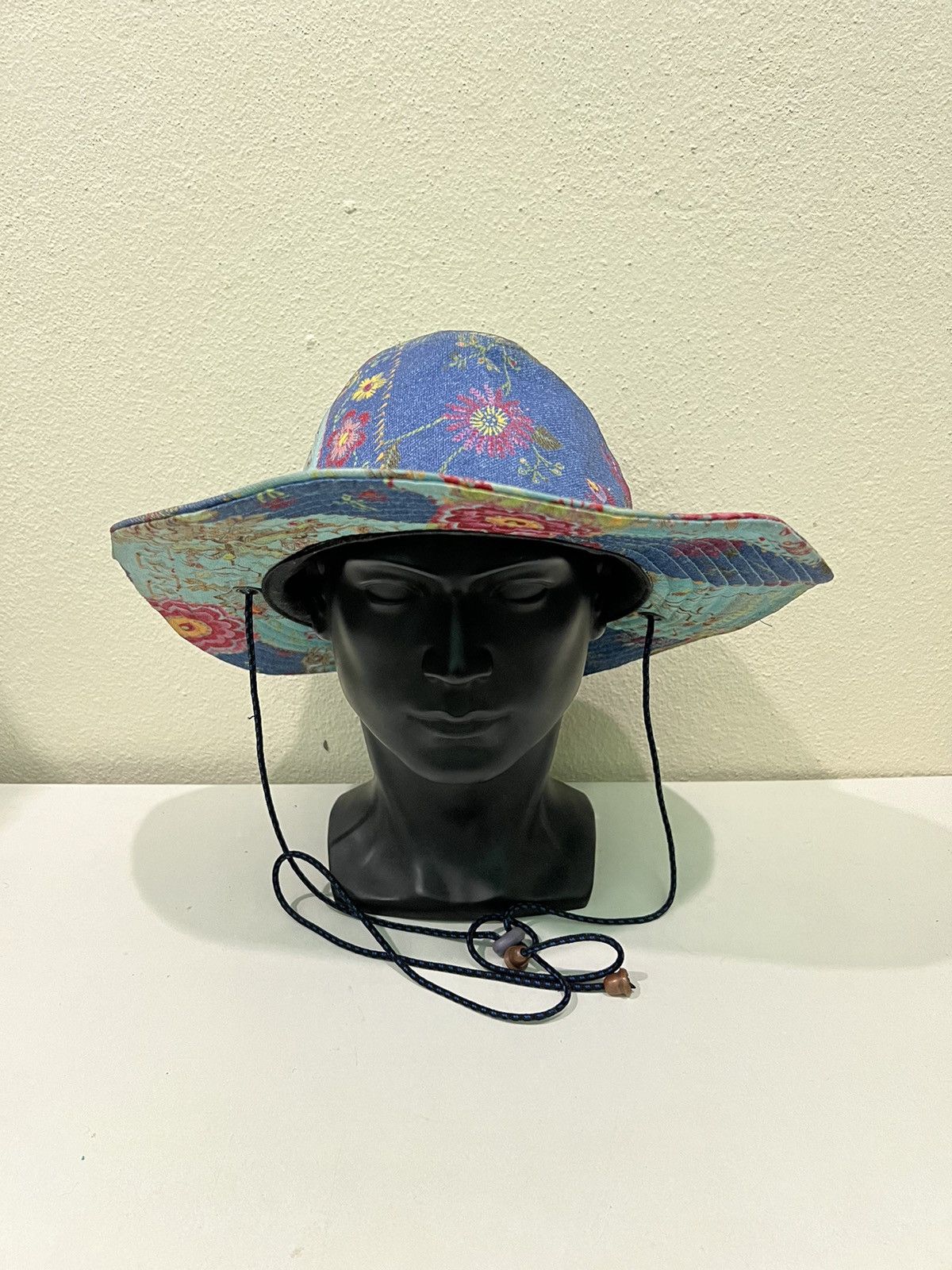 Japanese Brand Japanese Brand Overprint Bucket Hats Size ONE SIZE - 2 Thumbnail