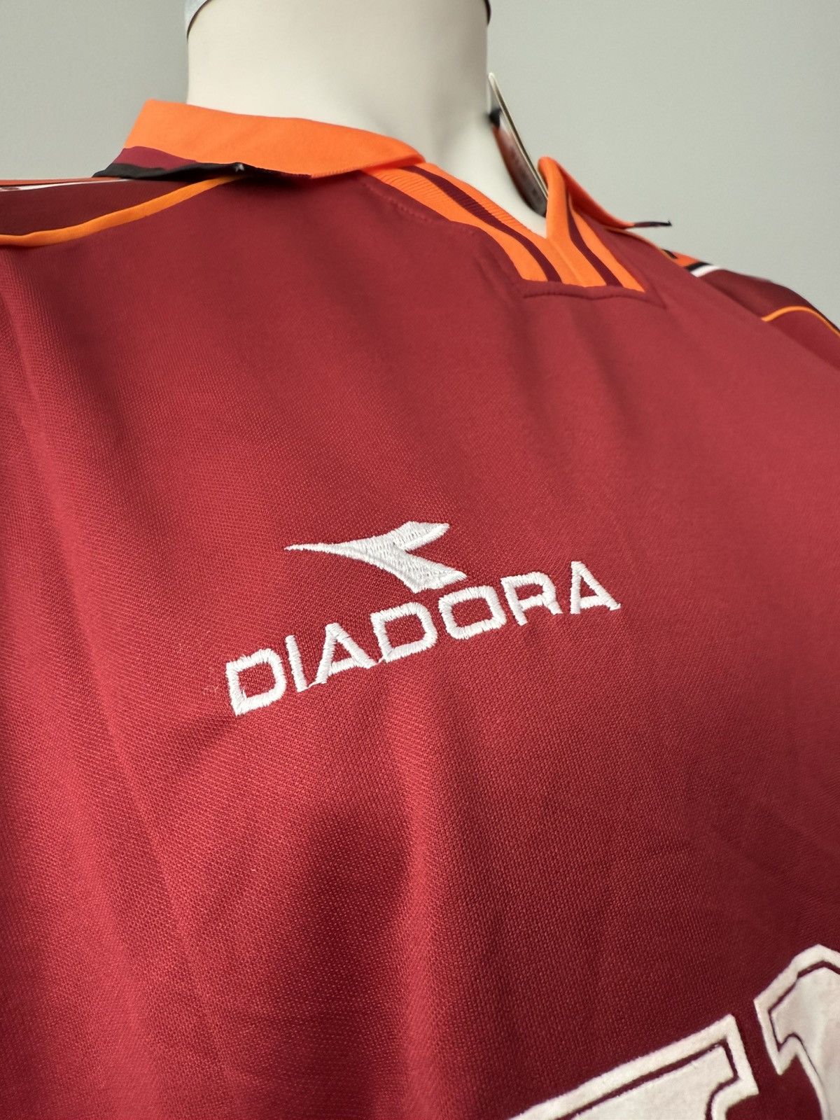 Diadora Francesco Totti AS Roma New Men’s Diadora Soccer Jersey Size US M / EU 48-50 / 2 - 4 Thumbnail
