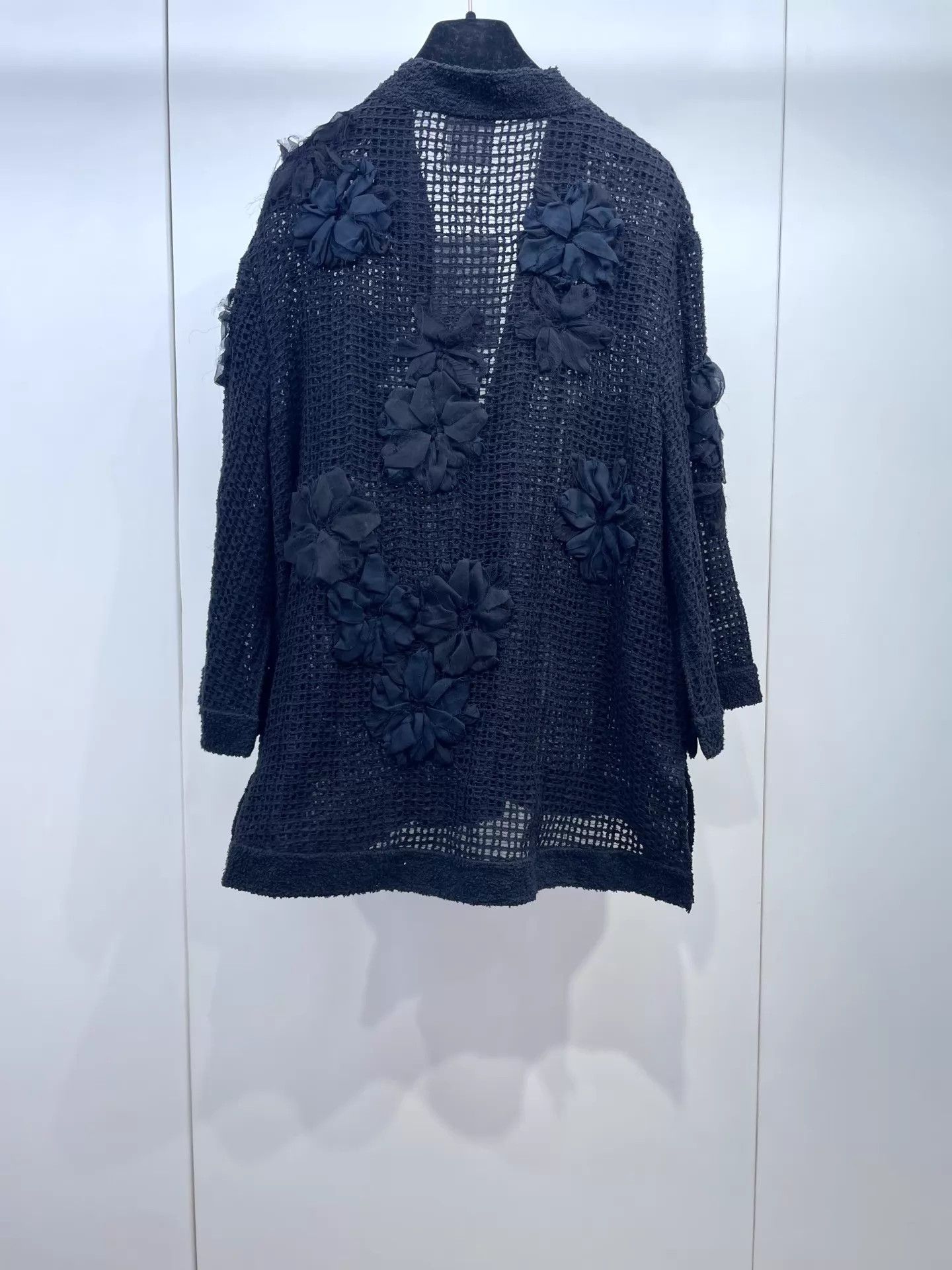 Chanel Chanel Black Floral Cutout Cardigan Women's 36 97N Size XS / US 0-2 / IT 36-38 - 2 Thumbnail