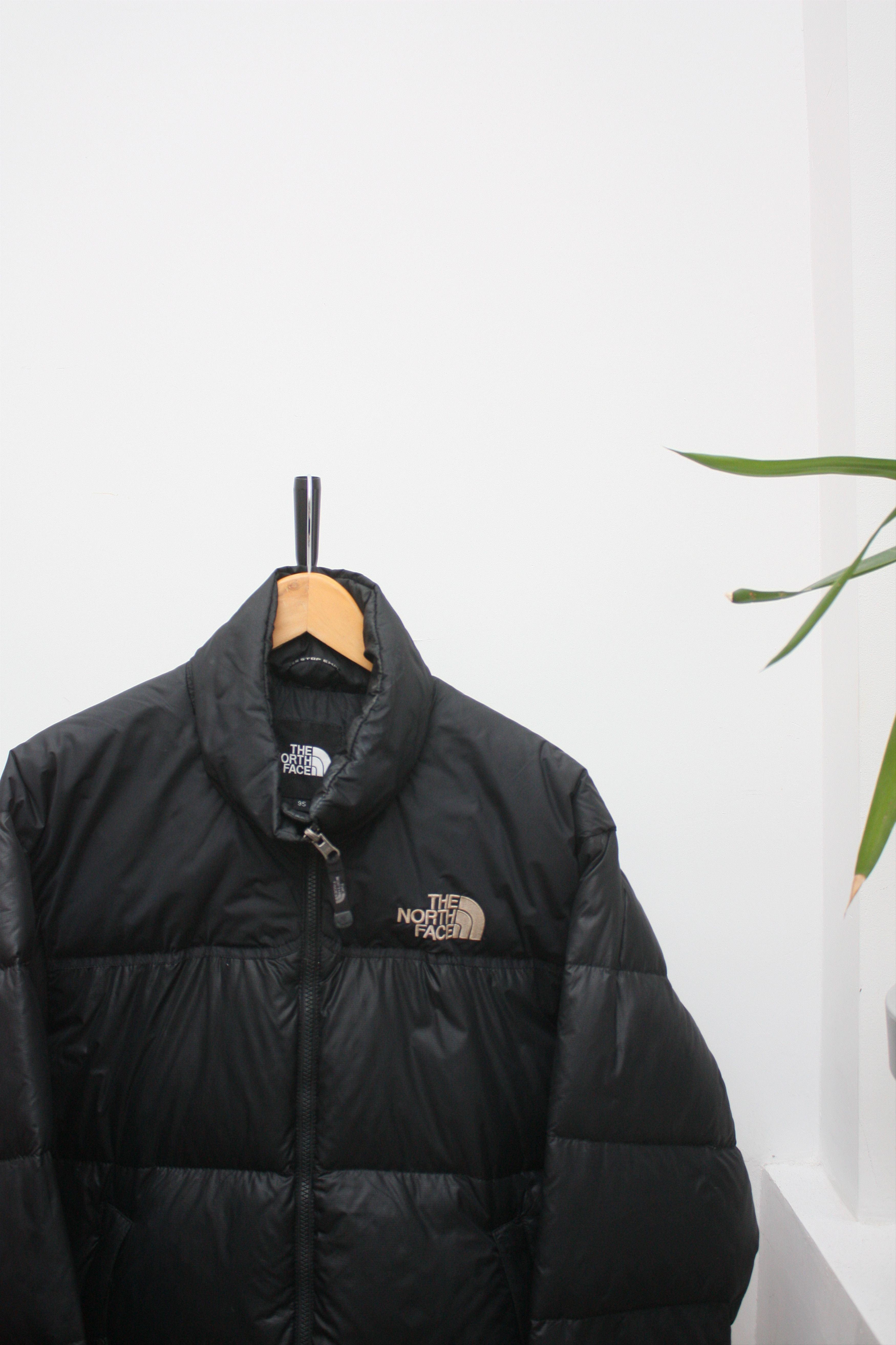 The North Face The North Face Nuptse 700 Vintage Black Puffer Down Jacket M Size US M / EU 48-50 / 2 - 2 Thumbnail