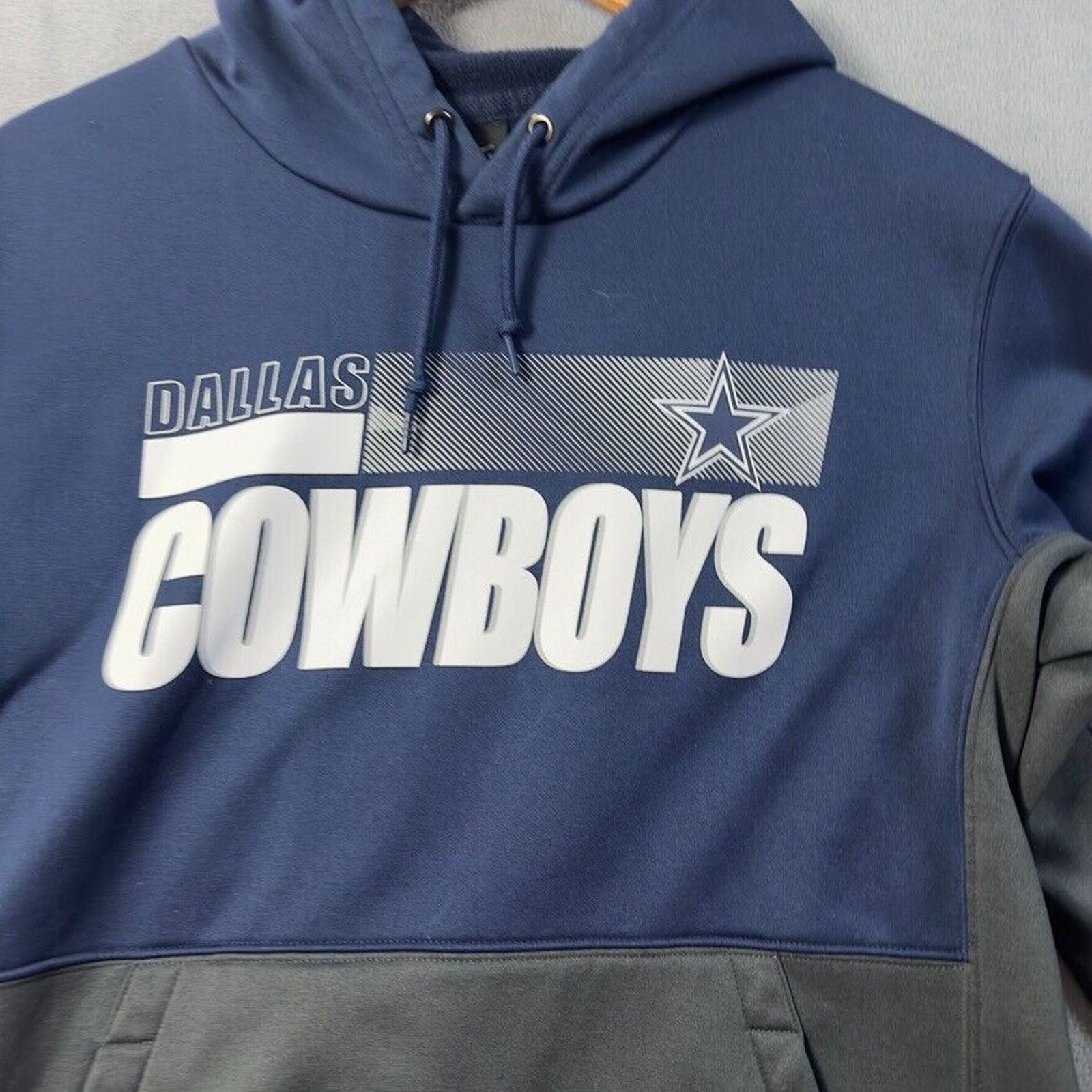 Nike Dallas Cowboys Nike Hoodie Mens Sz M On Field Sweatshirt Size US M / EU 48-50 / 2 - 2 Thumbnail