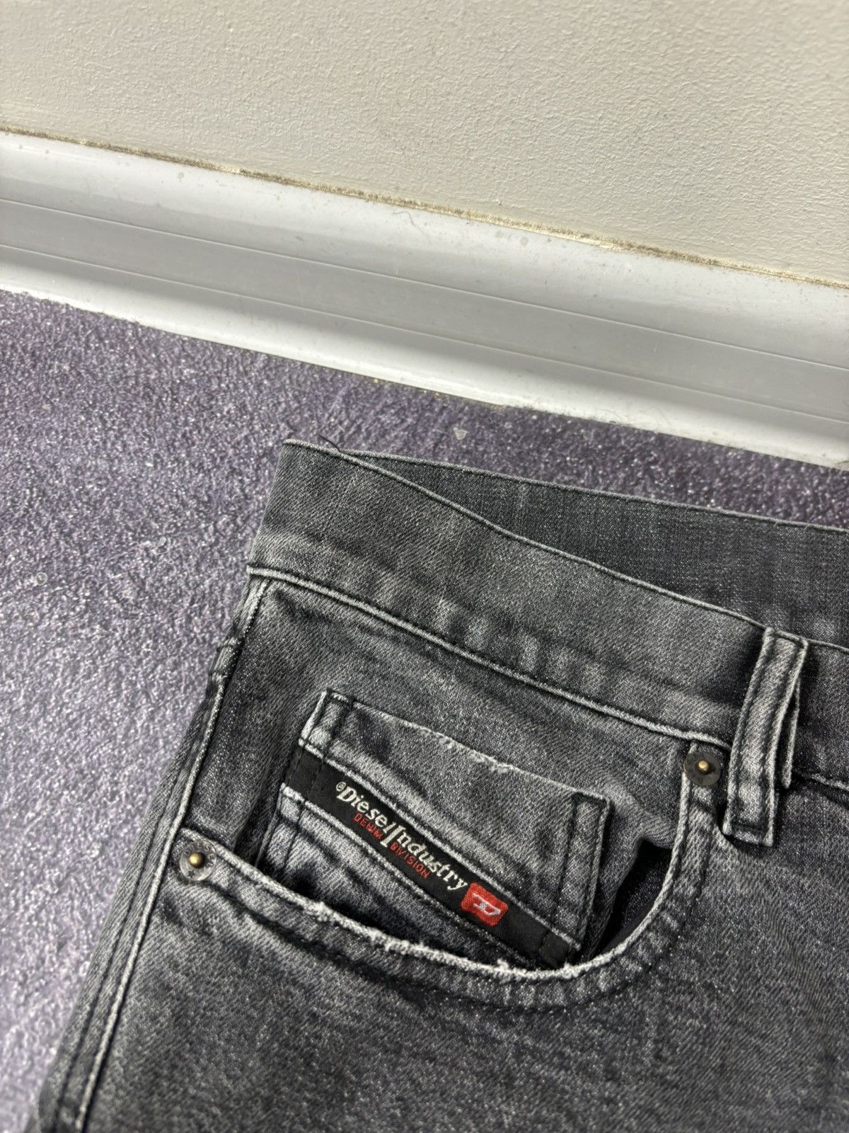Diesel Diesel Prototype NWT Men’s Gray Skinny Tapered Denim Jeans Size US 32 / EU 48 - 7 Thumbnail