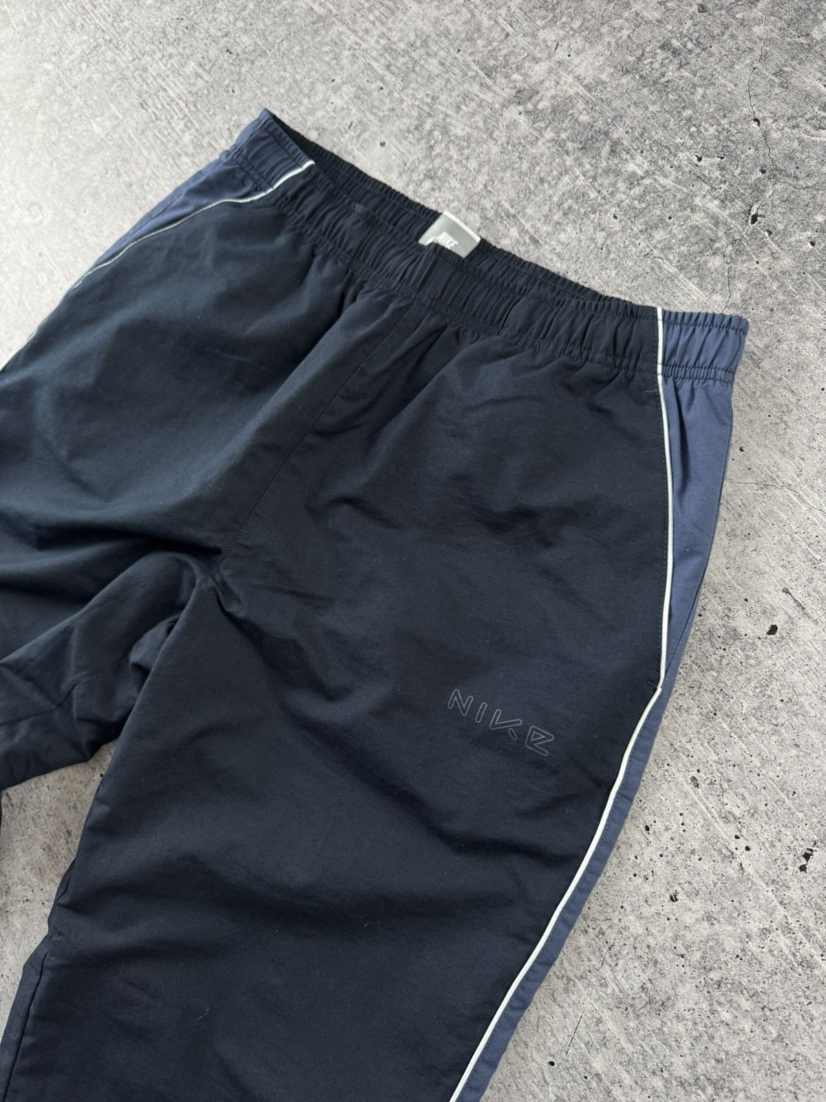 Nike Vintage Track Pants Y2K Joggers 90s Sweatpants Size L