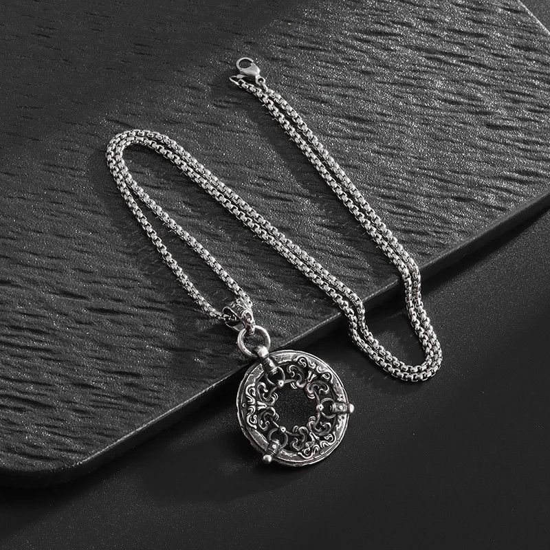 Jewelry Retro Hollow Circular Pattern Pendant Necklace Size ONE SIZE - 2 Thumbnail