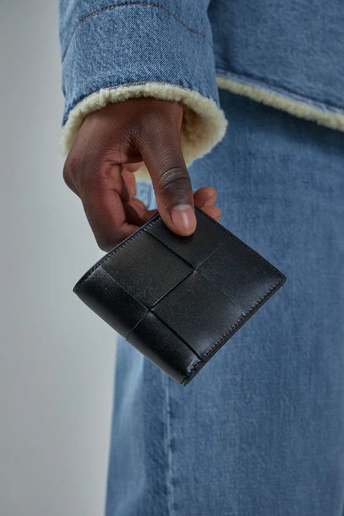 Bottega Veneta o1bcso1str0824 Size : OS / Cassette Bi-Fold Wallet Purse Size ONE SIZE - 4 Thumbnail