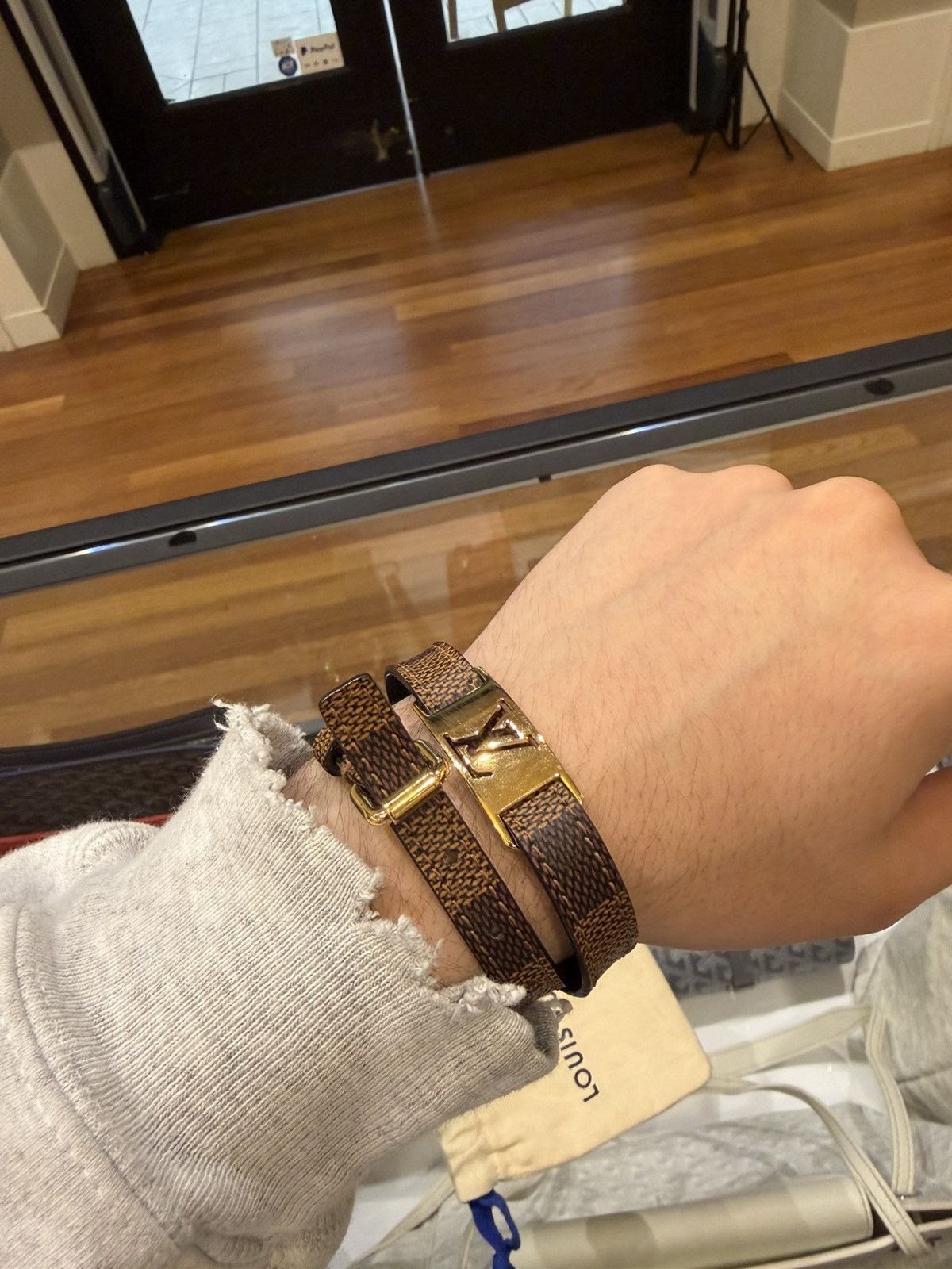 Louis Vuitton Louis Vuitton Leather Wrap Bracelet Size ONE SIZE - 4 Thumbnail