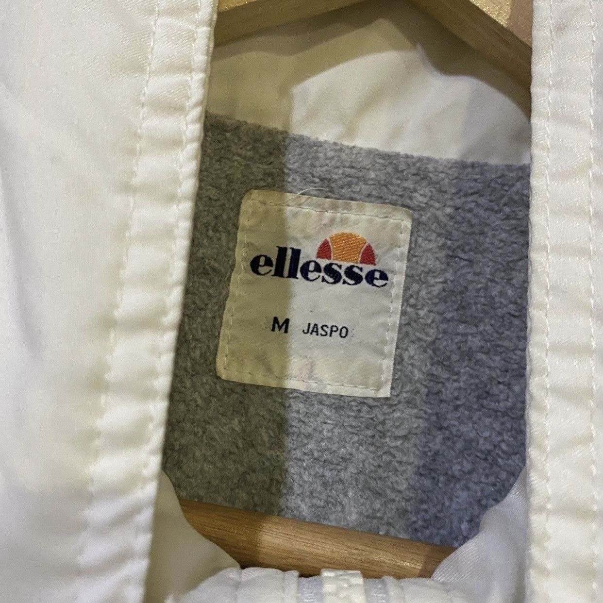 Ellesse Vintage Ellesse Tape Design light jackets Size US M / EU 48-50 / 2 - 7 Thumbnail