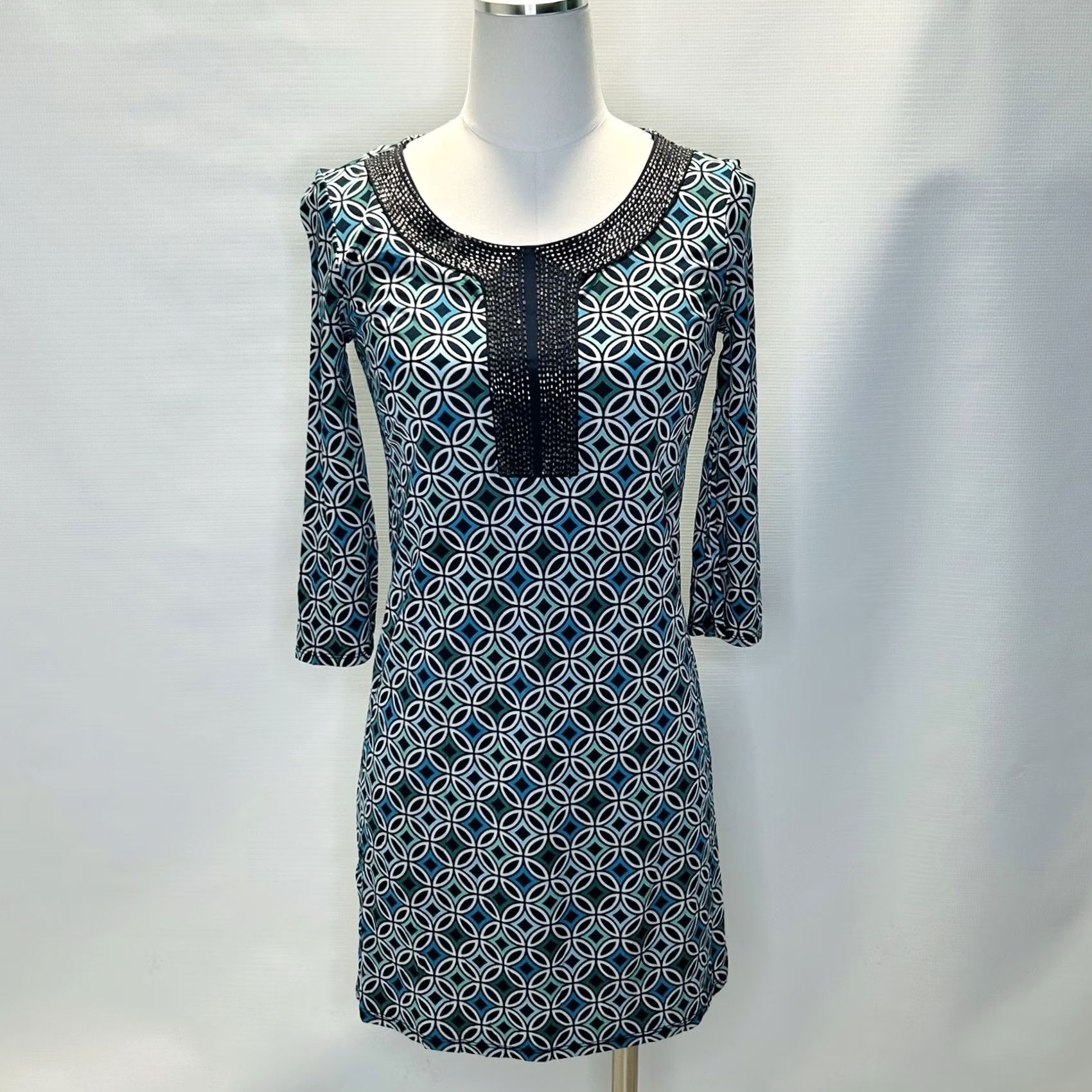 Loft LOFT Geometric Blue Sheath Dress Womens Size 2 Beaded Neckline 3/4 Sleeve Short Dress Lightweight Rayon Vintage No Size XS / US 0-2 / IT 36-38 - 2 Thumbnail