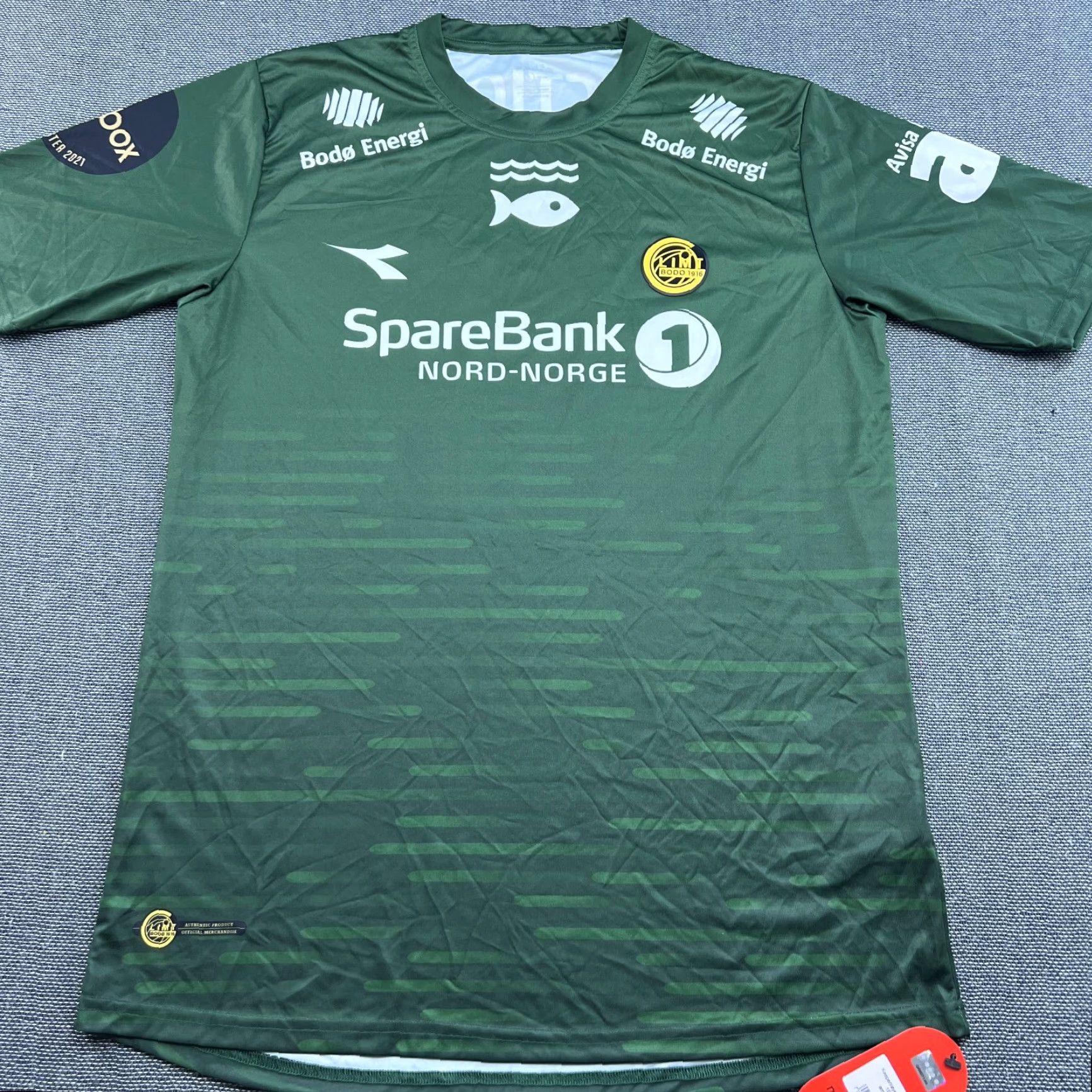 Diadora Diadora Bodo Glimt 2022 2023 Goalkeeper Marcus Andersen Football Jersey Mens XL Green Short Sleeve T-Shirt Moisture Wicking Quick Dry Sports Size US XL / EU 56 / 4 - 3 Thumbnail