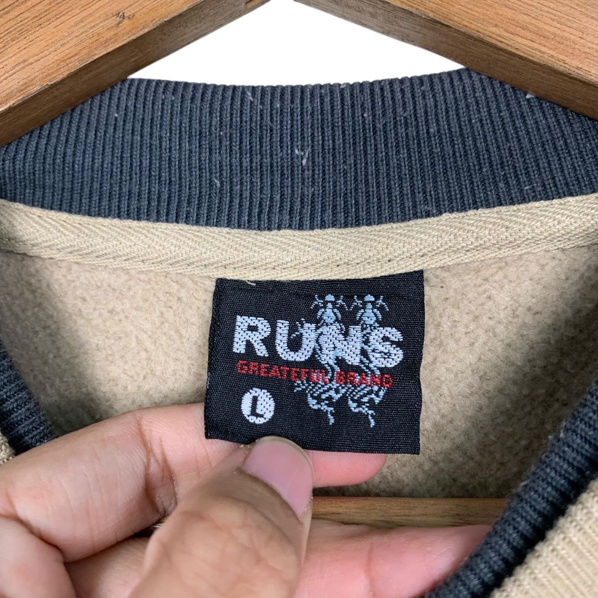 Japanese Brand RUNS Seaven War Big Logo Crewneck Sweatshirt #1602-C72 Size US L / EU 52-54 / 3 - 12 Thumbnail