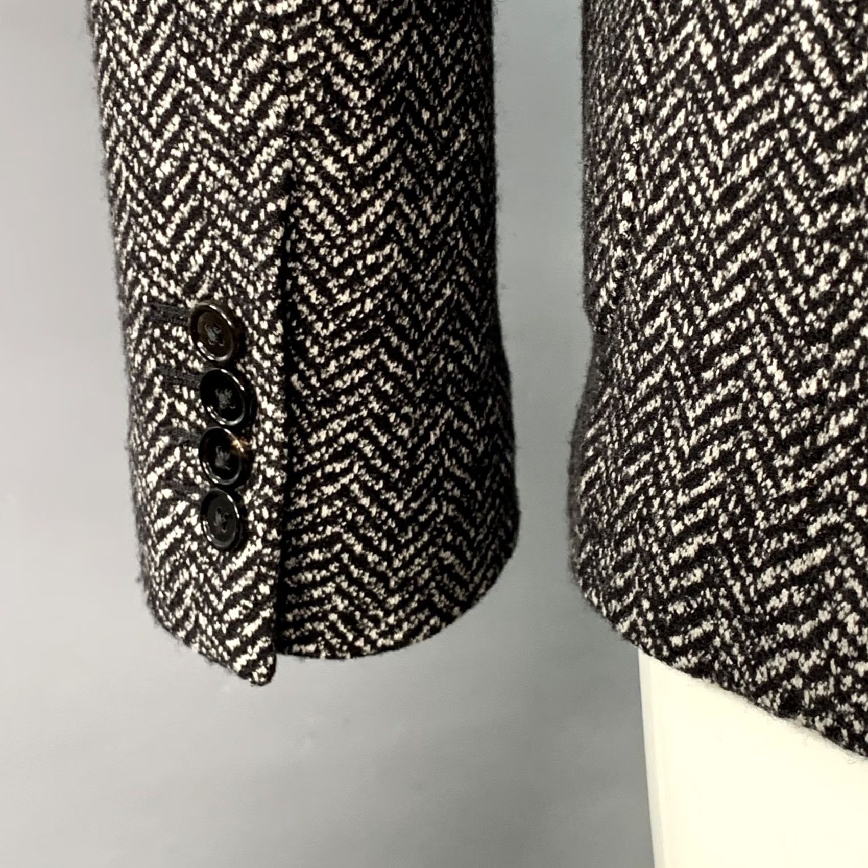 Dolce & Gabbana DOLCE & GABBANA Sport Coat Size 40 Black White Herringbone Wool Cotton Size US XXS / EU 40 - 5 Thumbnail