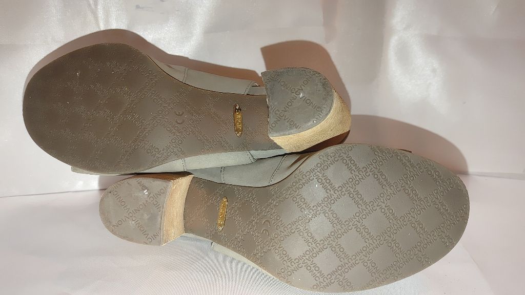 Vionic Vionic Perk Blakely Peep Toe Slingback Heel Size 7.5 Size US 7.5 / IT 37.5 - 8 Thumbnail