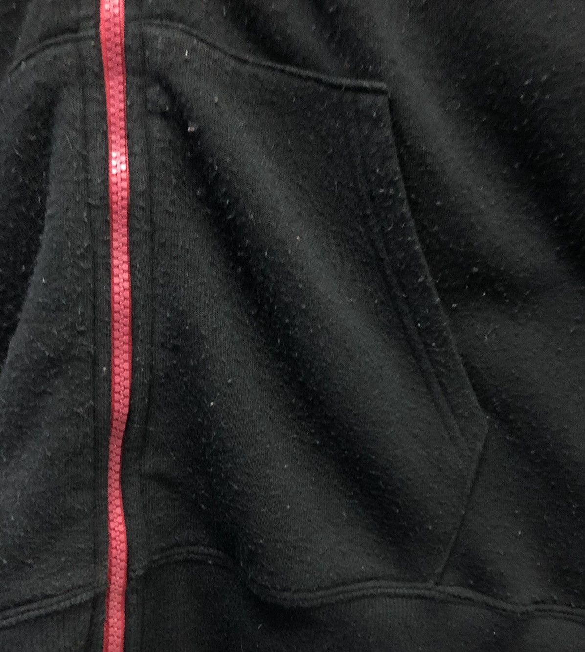 Anime × Japanese Brand × Vintage Hoozuki no Reitetsu Anime Hoodie – Black with Red Accents Size US XL / EU 56 / 4 - 7 Thumbnail