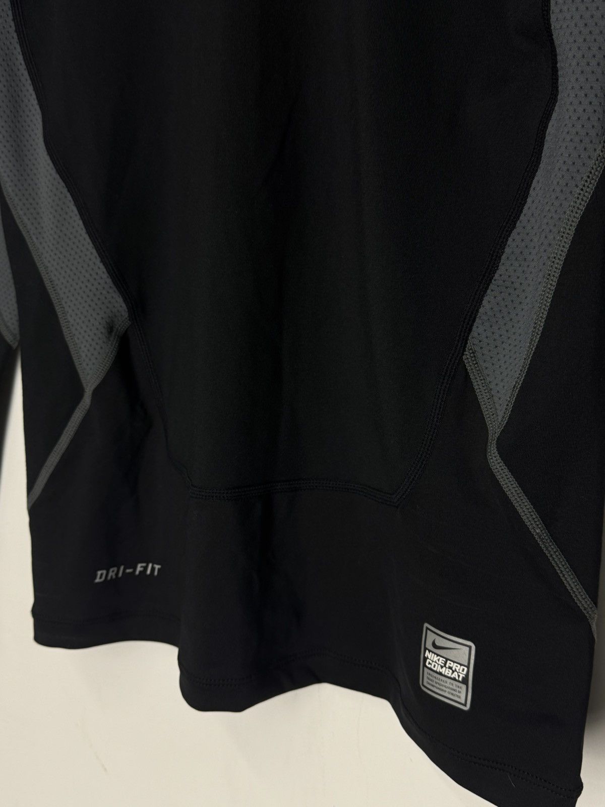Nike Nike Pro Combat Long Sleeve Shirt Size US M / EU 48-50 / 2 - 4 Thumbnail