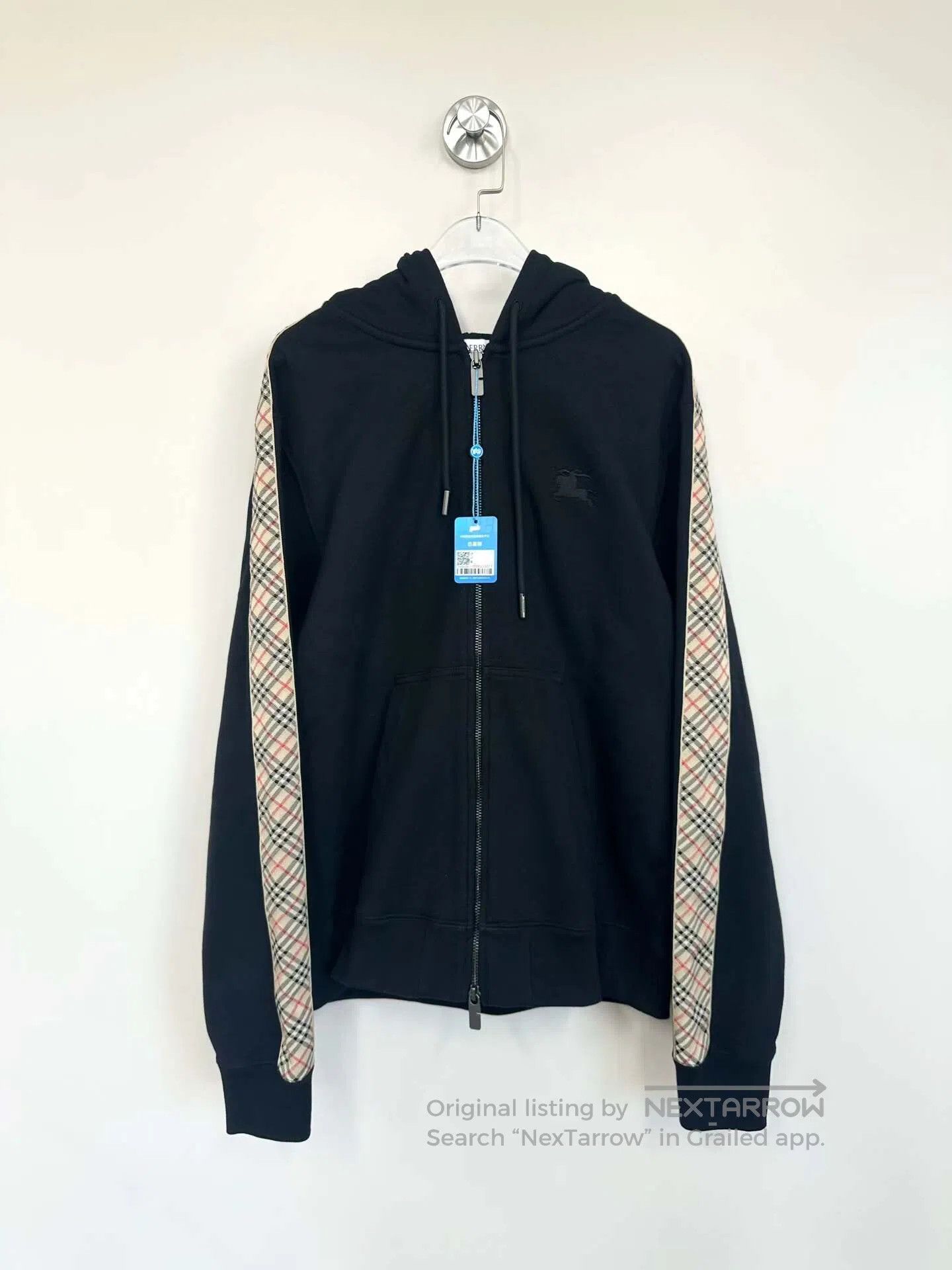 Burberry Burberry Black embroidered warhorse arm checkered zipper h Size S / US 4 / IT 40 - 1 Thumbnail
