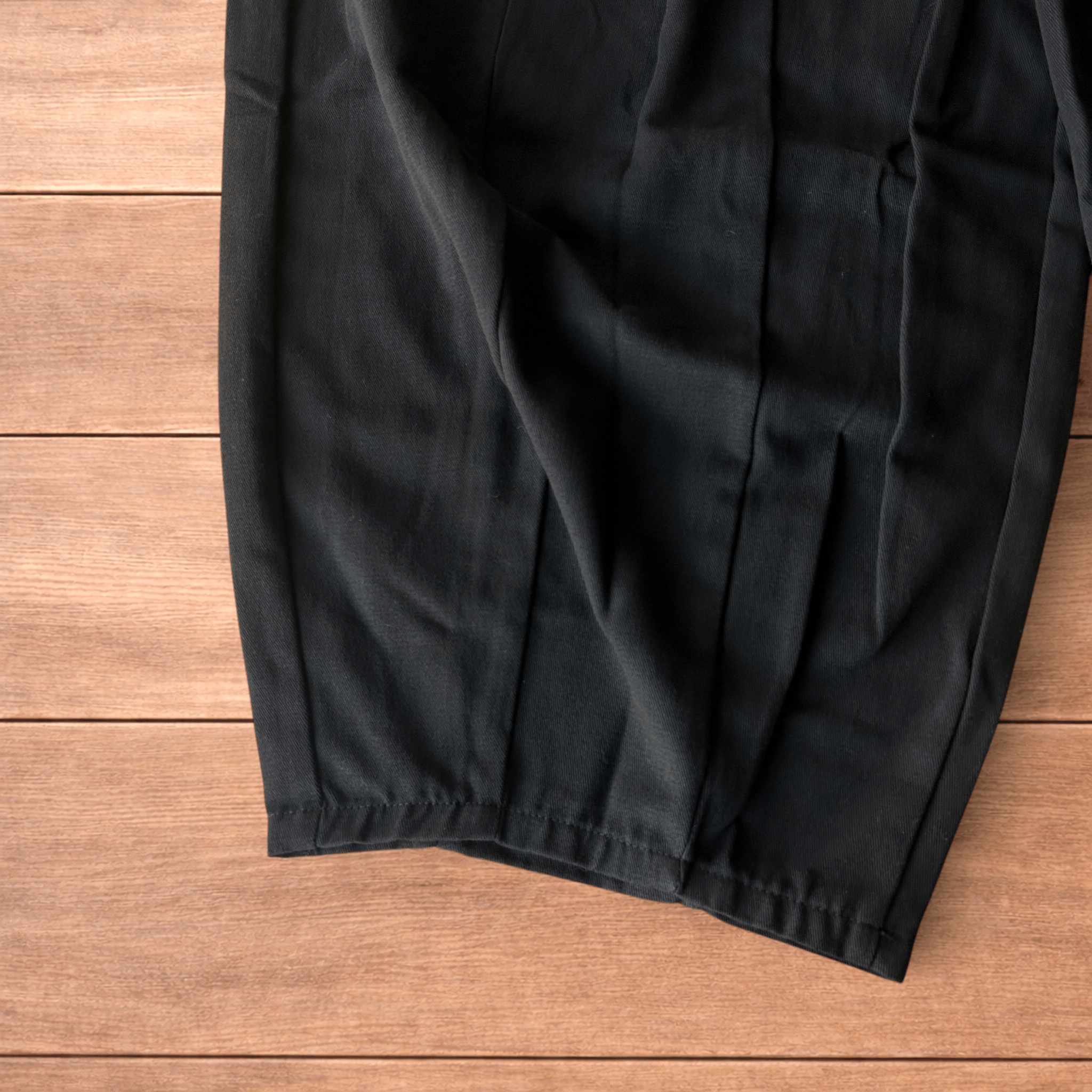 Japanese Brand Super baggy wide leg parachute trousers in black. Size US 34 / EU 50 - 4 Thumbnail