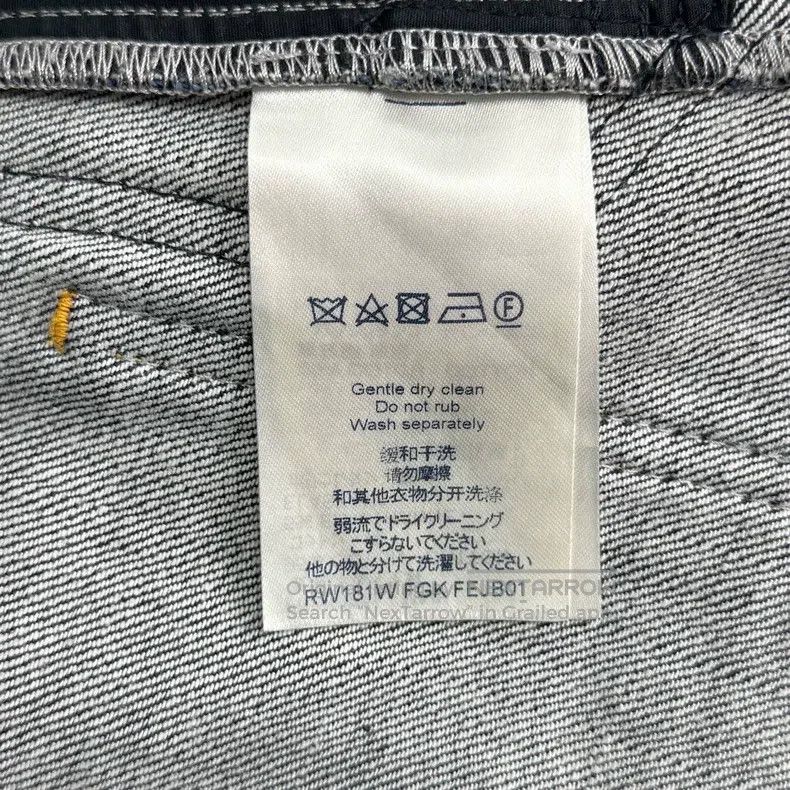 Louis Vuitton Louis Vuitton Denim Skirt with Gold Button and Blue Old Fl Size 33" - 6 Thumbnail