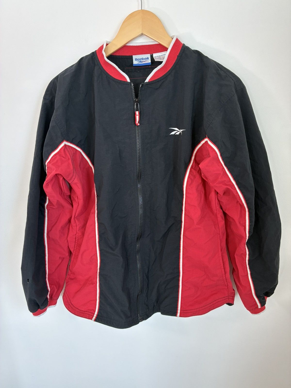 Reebok Vintage Reebok Distressed Wind Breaker Jacket Size US M / EU 48-50 / 2 - 1 Thumbnail