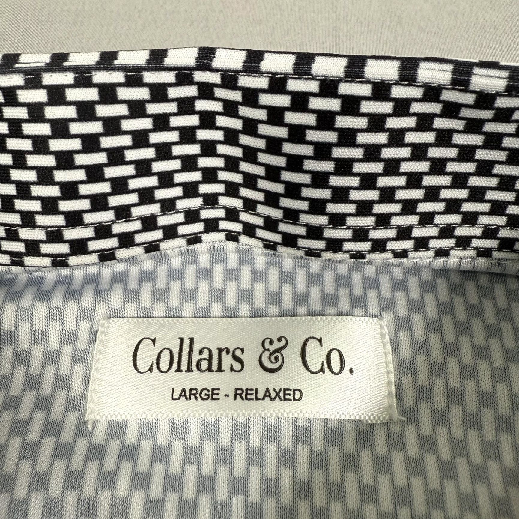 CO Collars & Co. Polo Shirt Mens Large Black Geometric Dress Collar Relaxed Fit Lightweight Knit Short Sleeve Buttoned Polo Shirt Mens Size 42R - 7 Thumbnail