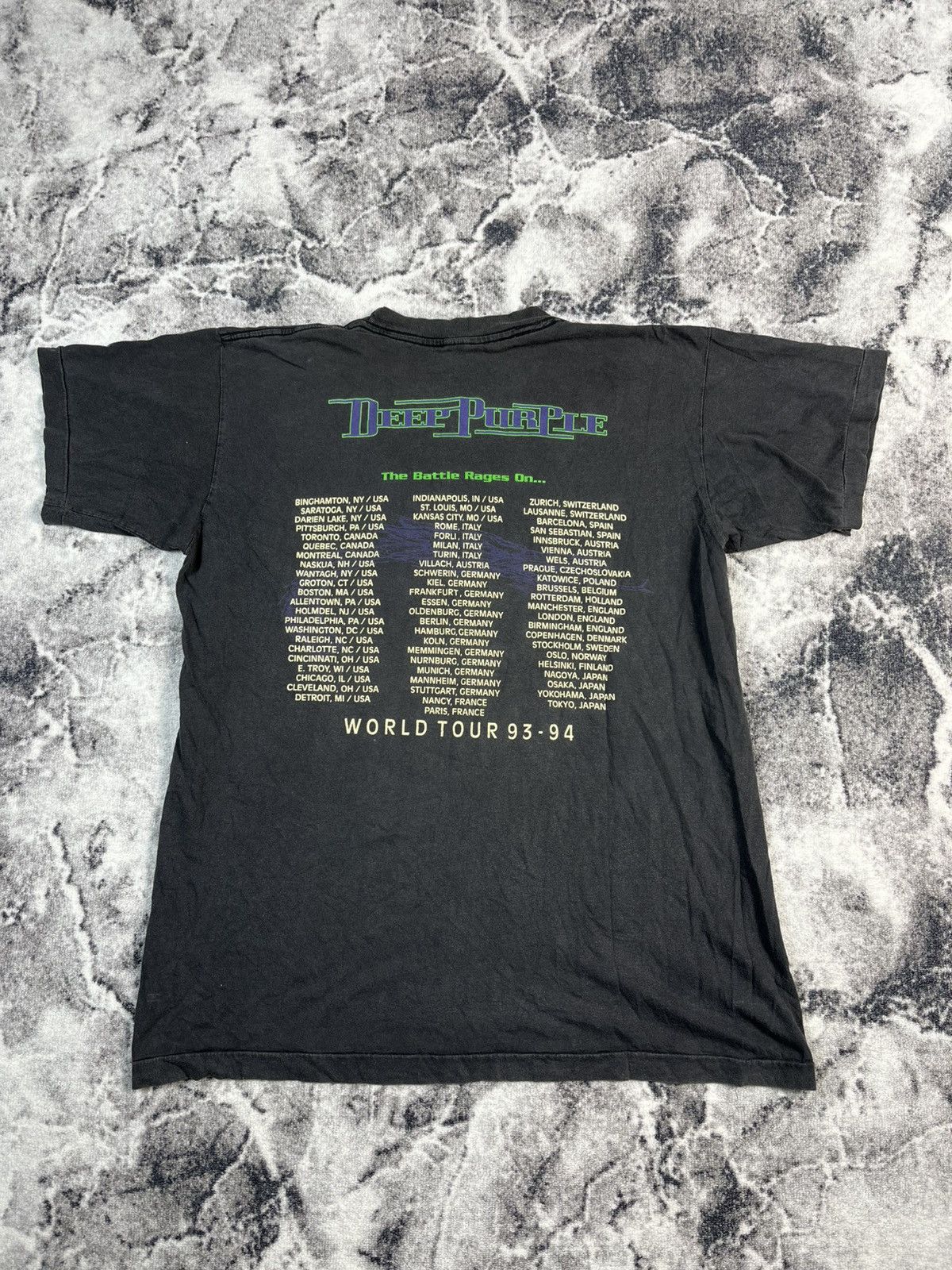 Band Tees Vintage Deep Purple T Shirt 1993-1994s Size US XL / EU 56 / 4 - 9 Thumbnail