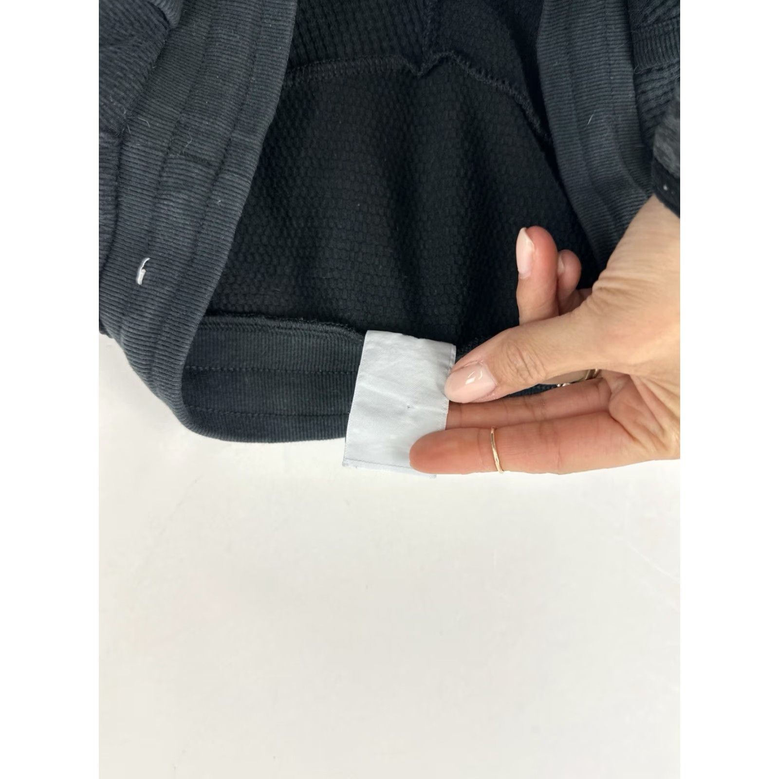 Nike Nike Women’s Jogger Pants M Black Knit Activewear Tapered Inseam 28 Pockets Elastic Waist Drawstring Athleisure Size 32" / US 10 / IT 46 - 4 Thumbnail