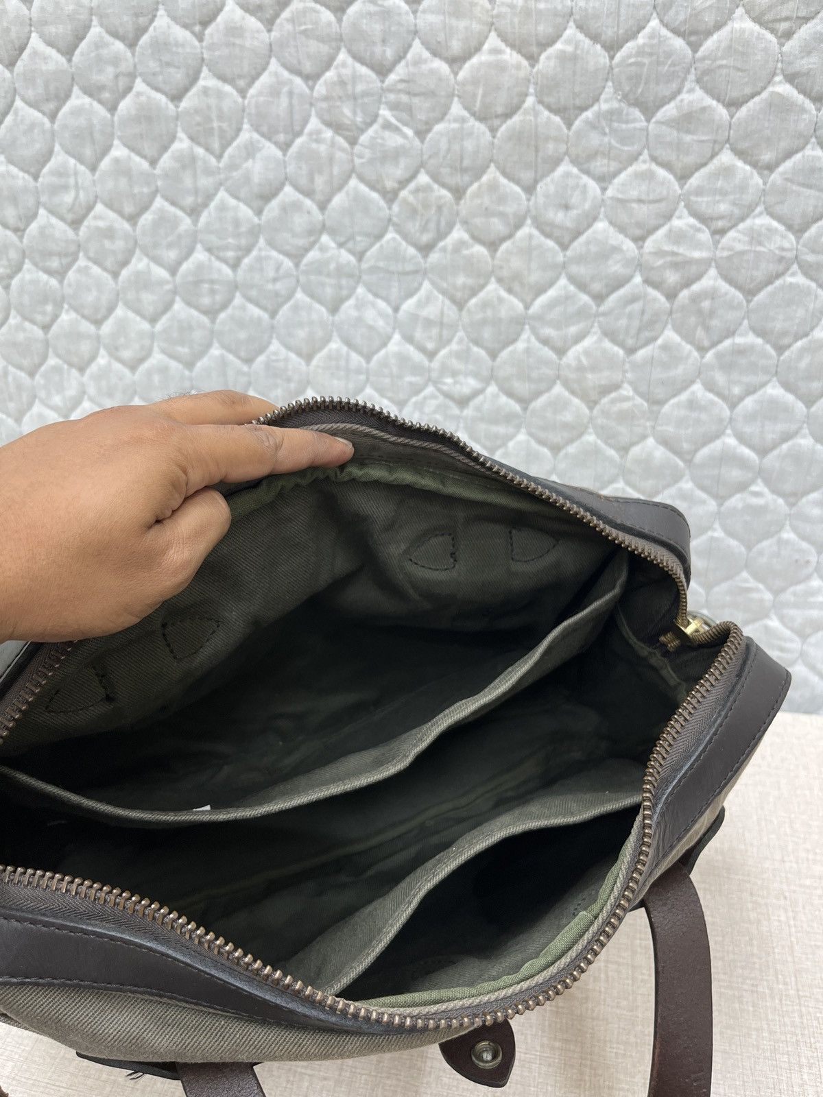 Filson 🔥🔥🔥STEALS FILSON RUGGED TWILL BAG Size ONE SIZE - 23 Thumbnail