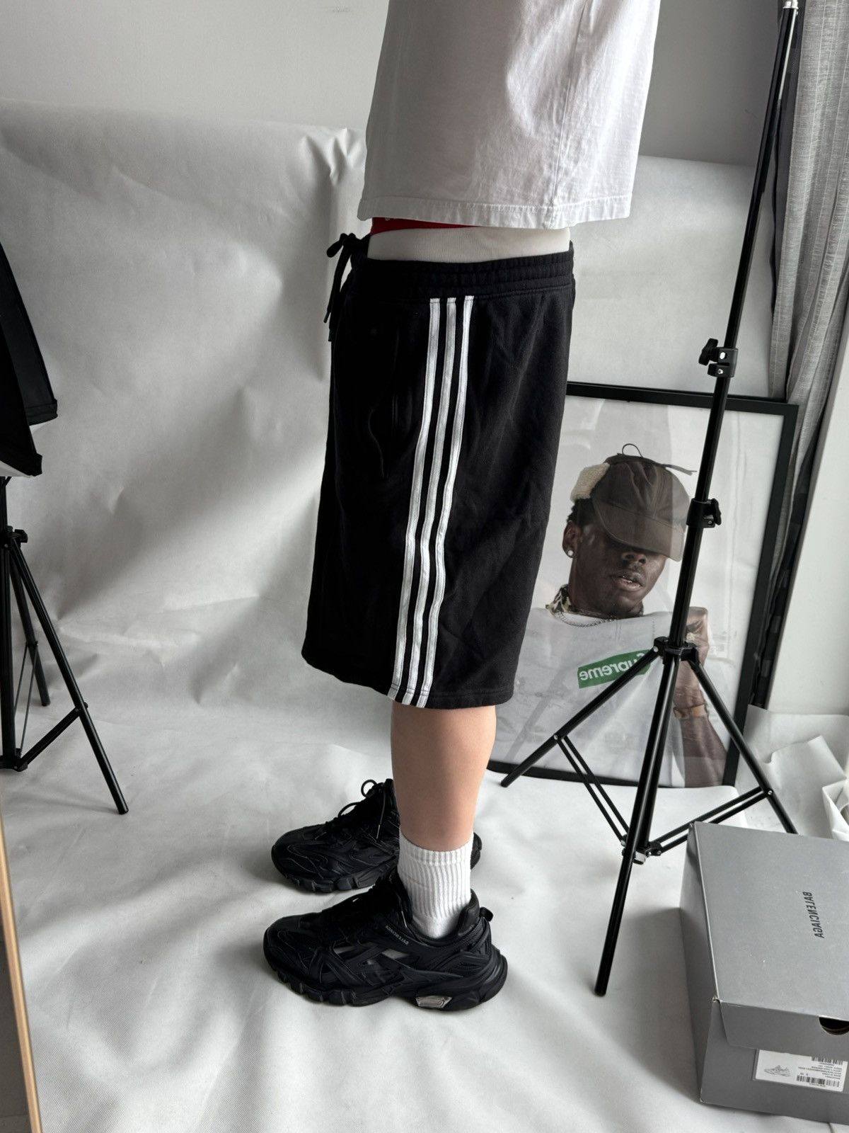 Adidas Adidas Baggy Shorts Balenciaga Style Cotton M/L size Japan Size US 34 / EU 50 - 3 Thumbnail