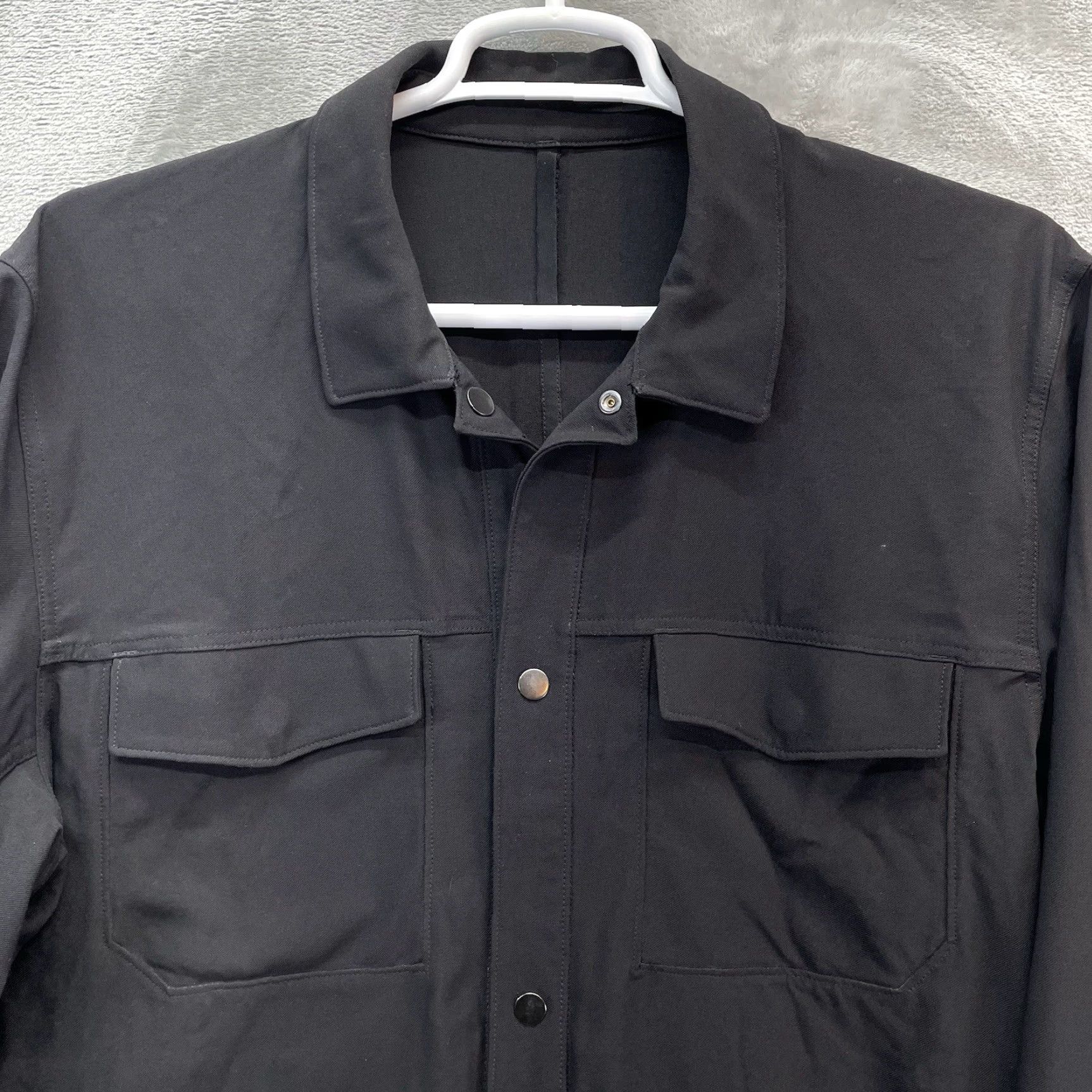 Lululemon Lululemon Twill Utility Jacket Mens XL Shacket Snap Front Shirt black preppy Size US XL / EU 56 / 4 - 2 Thumbnail