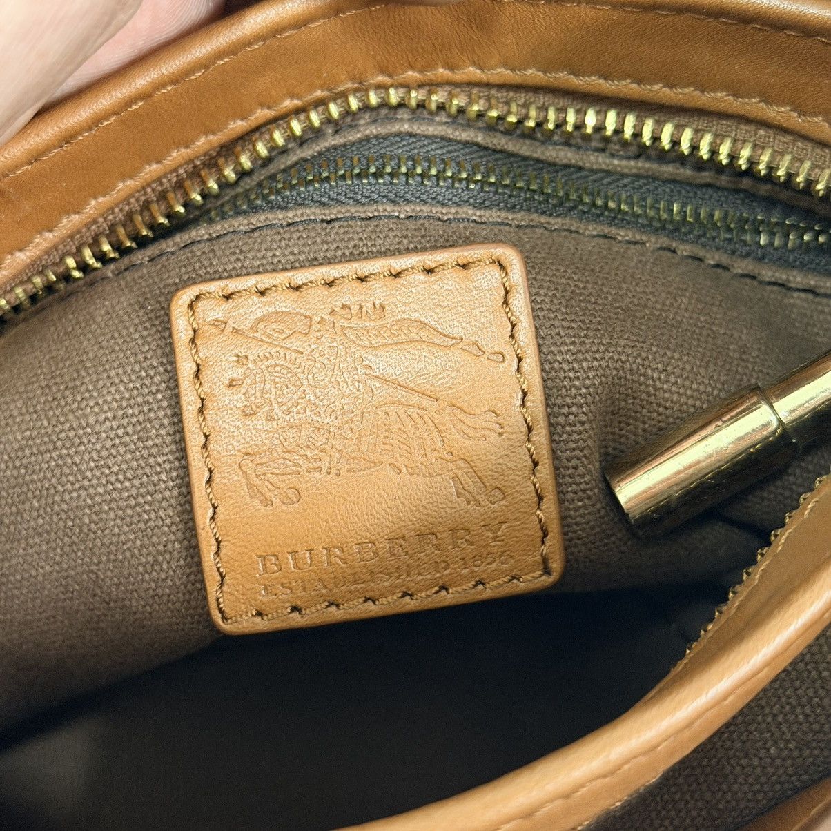 Burberry Burberry Novacheck Canvas Large Shoulder Bag Size ONE SIZE - 13 Thumbnail