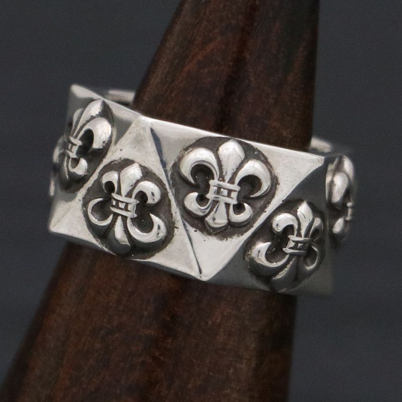 image of Chrome Hearts Pentagon Fleur Ring Size 7.5 in Silver, Men's