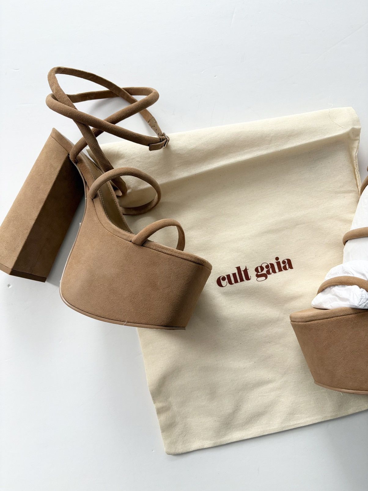 Cult Gaia Cult Gaia Hyte platform in Camel Size US 6 / IT 36 - 7 Thumbnail