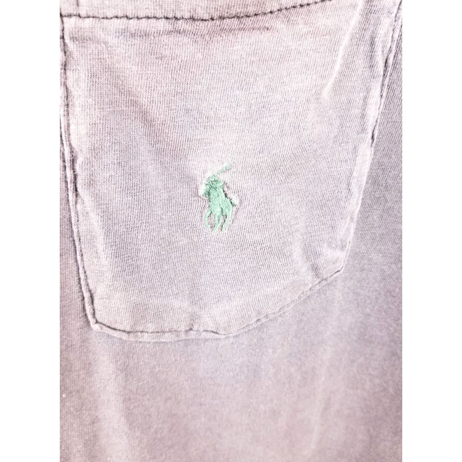Ralph Lauren VINTAGE RALPH LAUREN POLO COUNTRY T-SHIRT ONE POCKET SUN FADED SZ LARGE BLACK/BLACK, SHORT SLEEVE, ROUND NECK, MEN, USA, RETRO, 90s Size US L / EU 52-54 / 3 - 2 Thumbnail