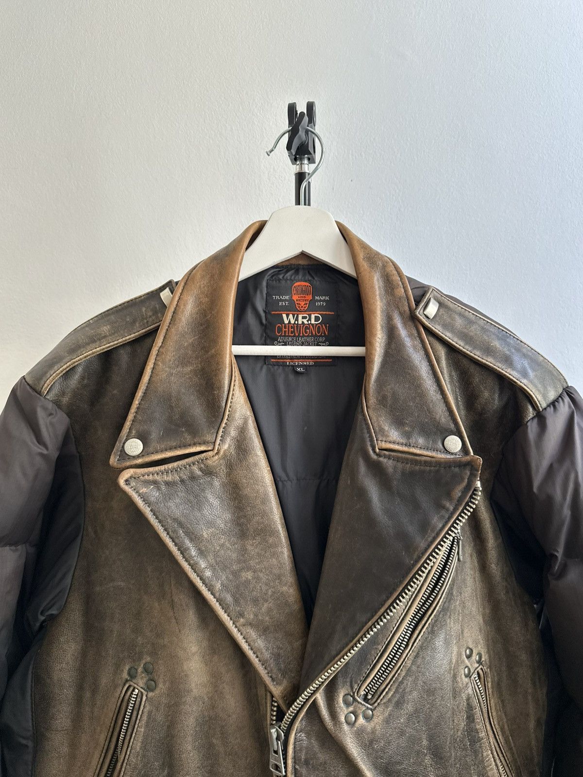 Chevignon Chevignon Vintage 90s Archive Leather Down Puffer Jacket Size US L / EU 52-54 / 3 - 3 Thumbnail