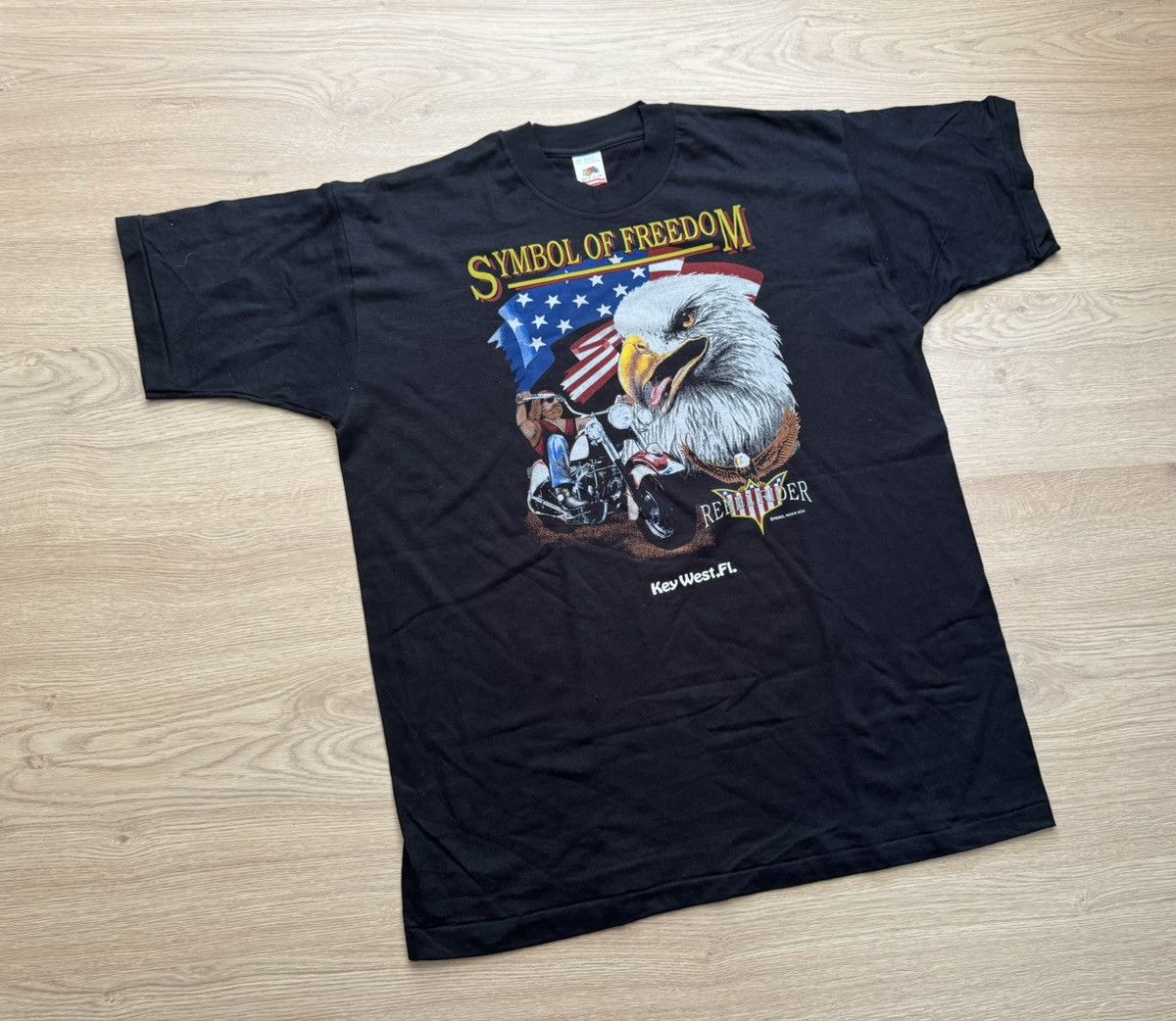 Fruit Of The Loom Vintage 90’s USA Harley Davidson Symbol Of Freedom T-Shirt Size US XL / EU 56 / 4 - 1 Thumbnail