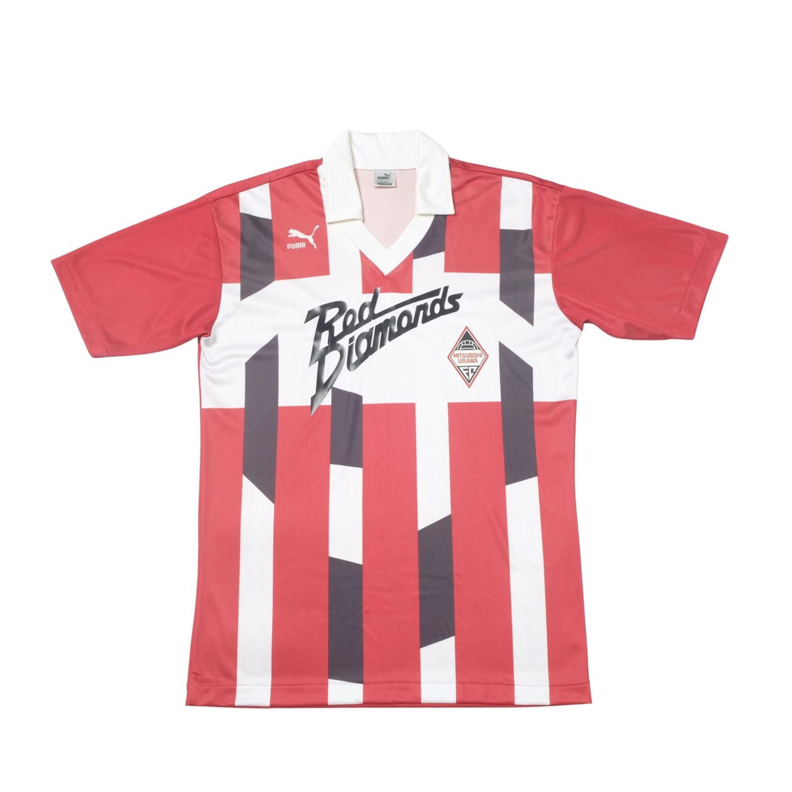 Puma 1992 Urawa Red Diamonds Home Shirt Puma J-League (M/L) Size US M / EU 48-50 / 2 - 1 Thumbnail